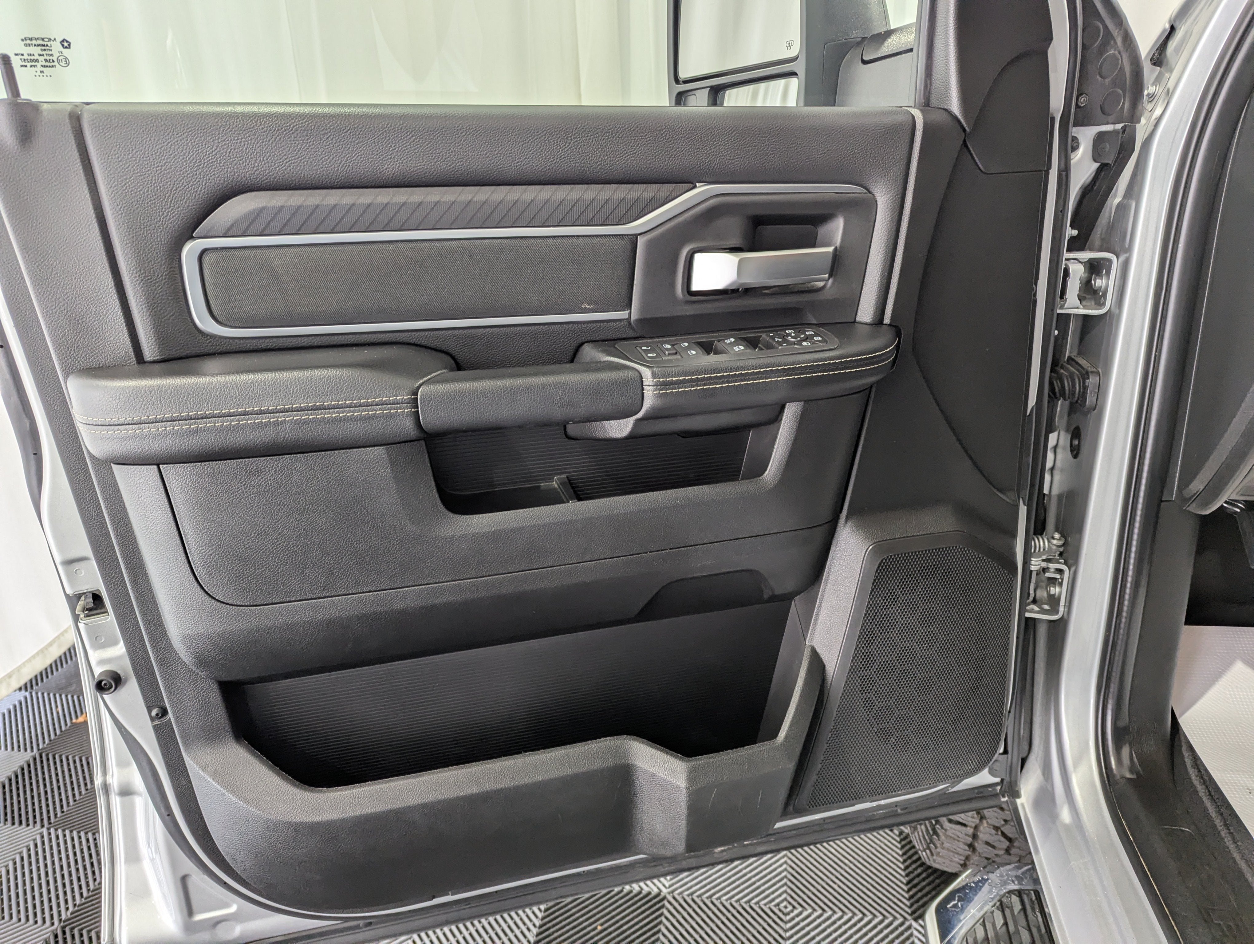 2026 RAM 2500 Big Horn Crew Cab 4x4 8' Box