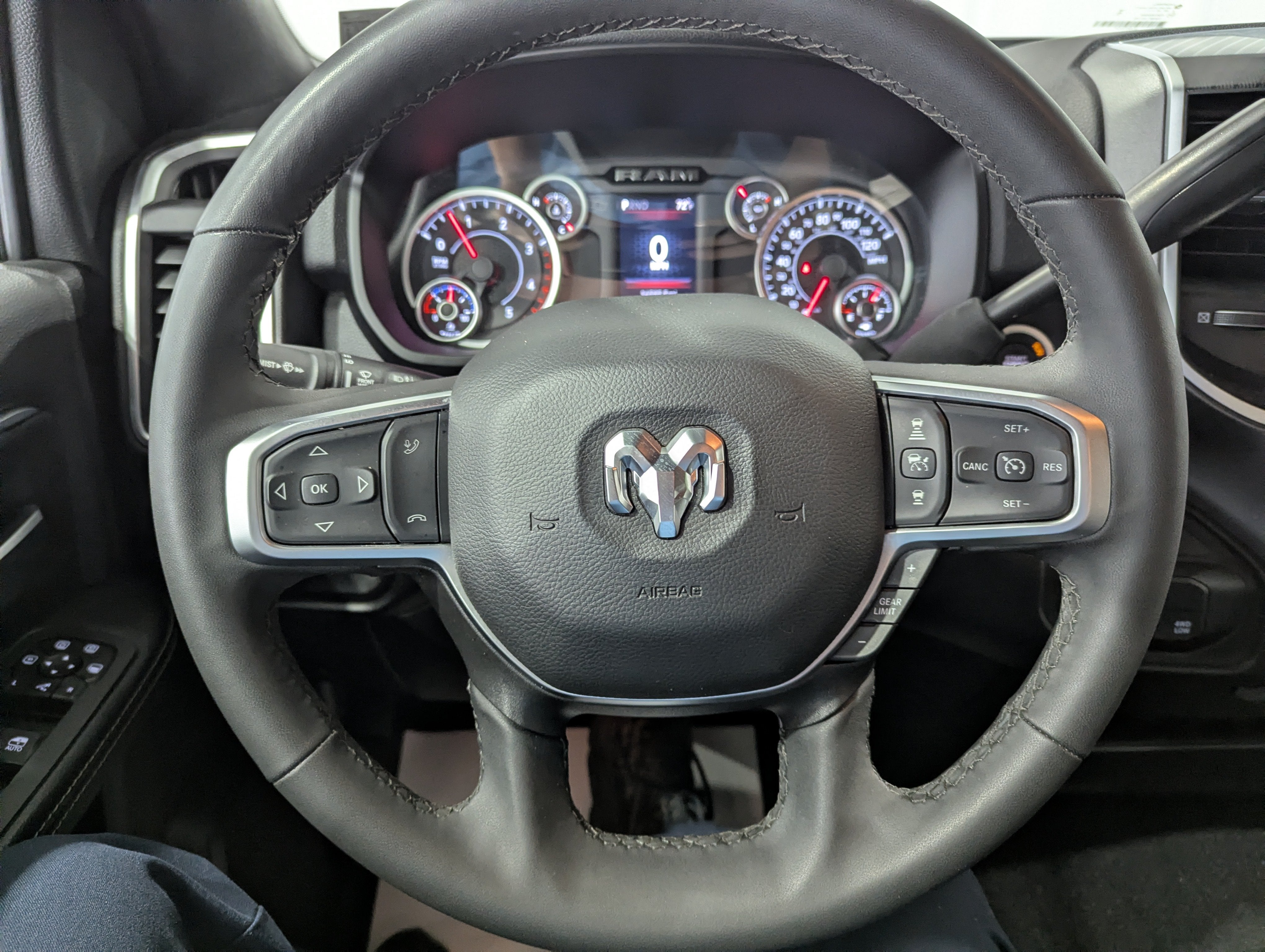2026 RAM 2500 Big Horn Crew Cab 4x4 8' Box