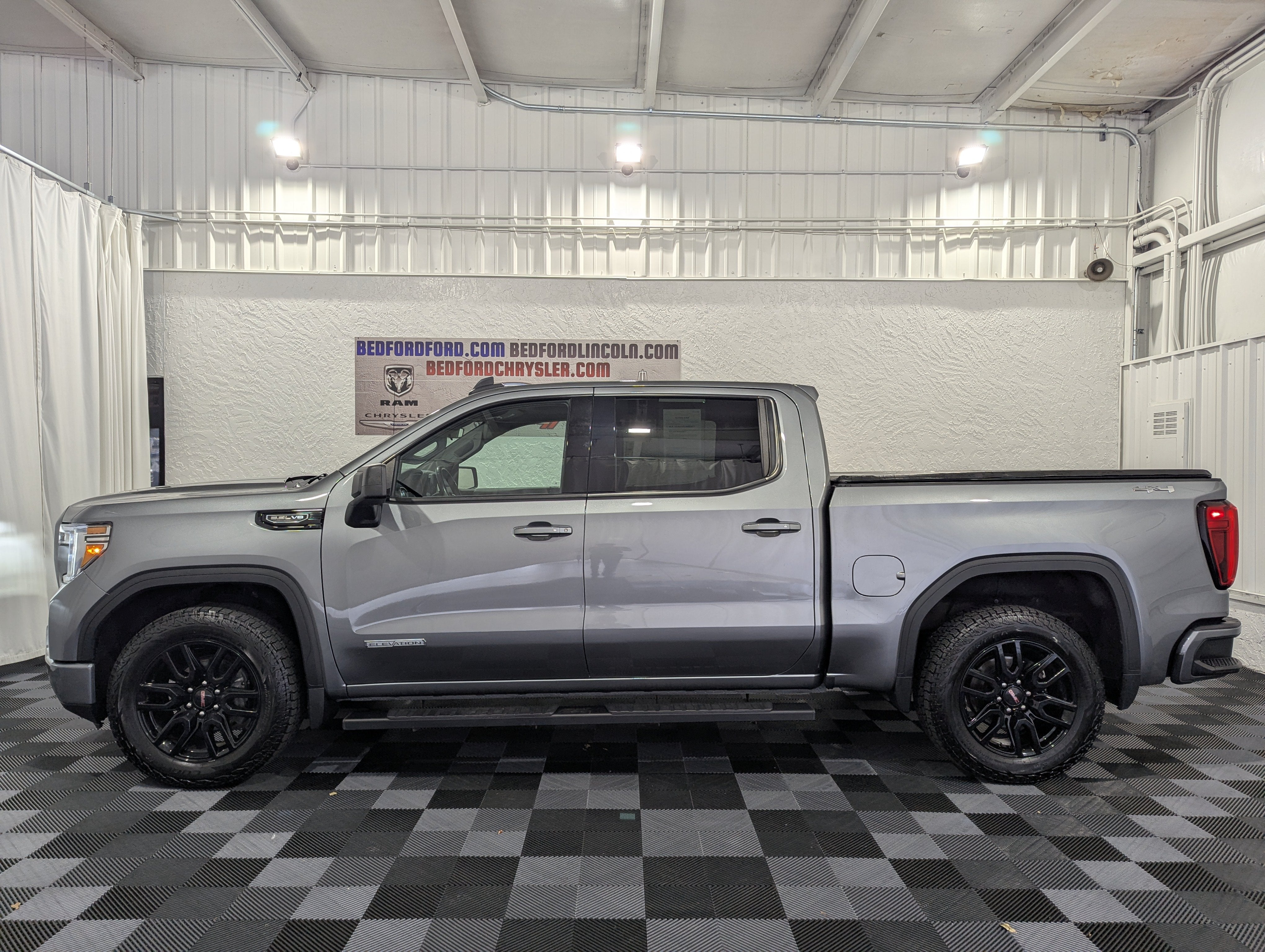 2021 GMC Sierra 1500 4WD Crew Cab Short Box Elevation