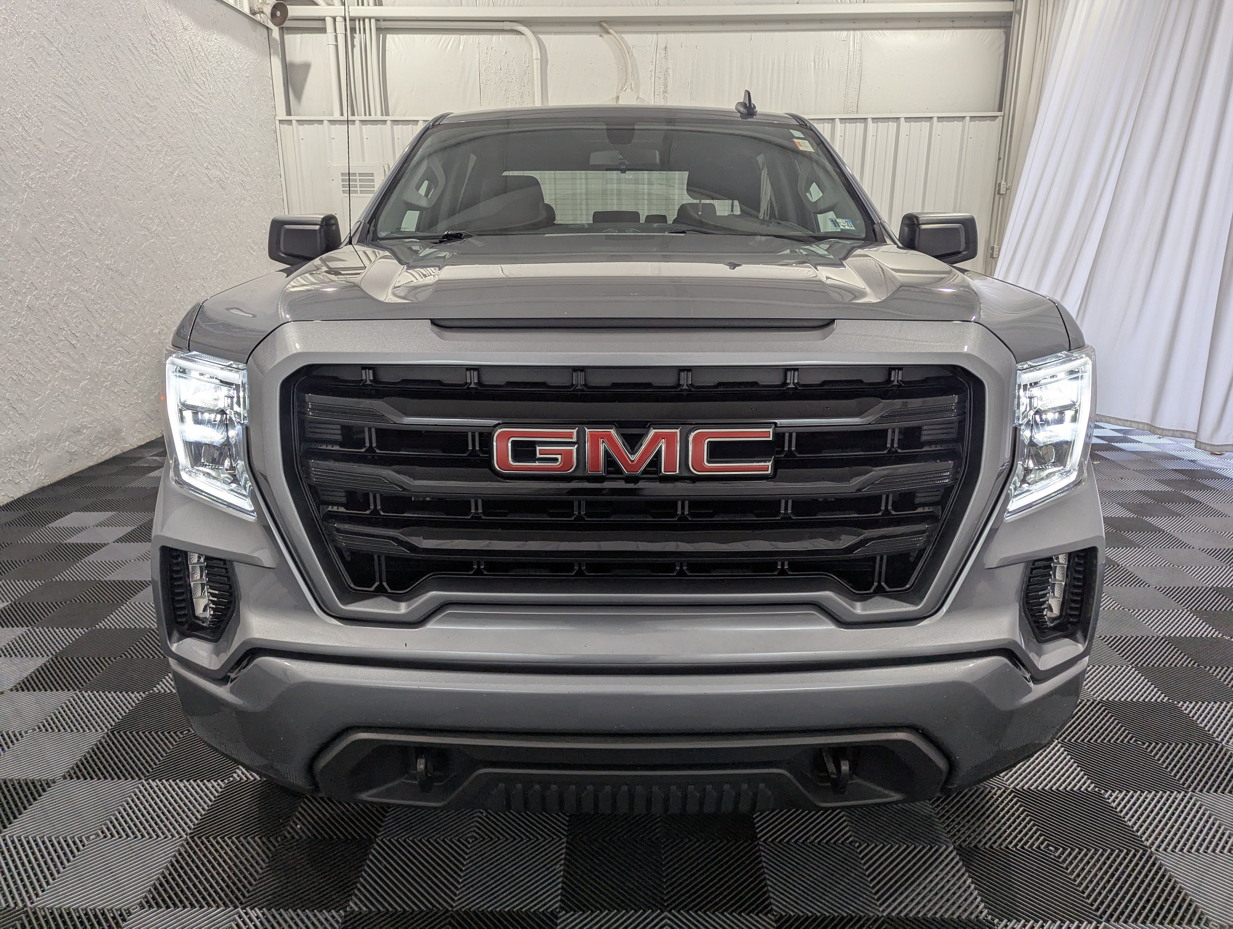 2021 GMC Sierra 1500 4WD Crew Cab Short Box Elevation