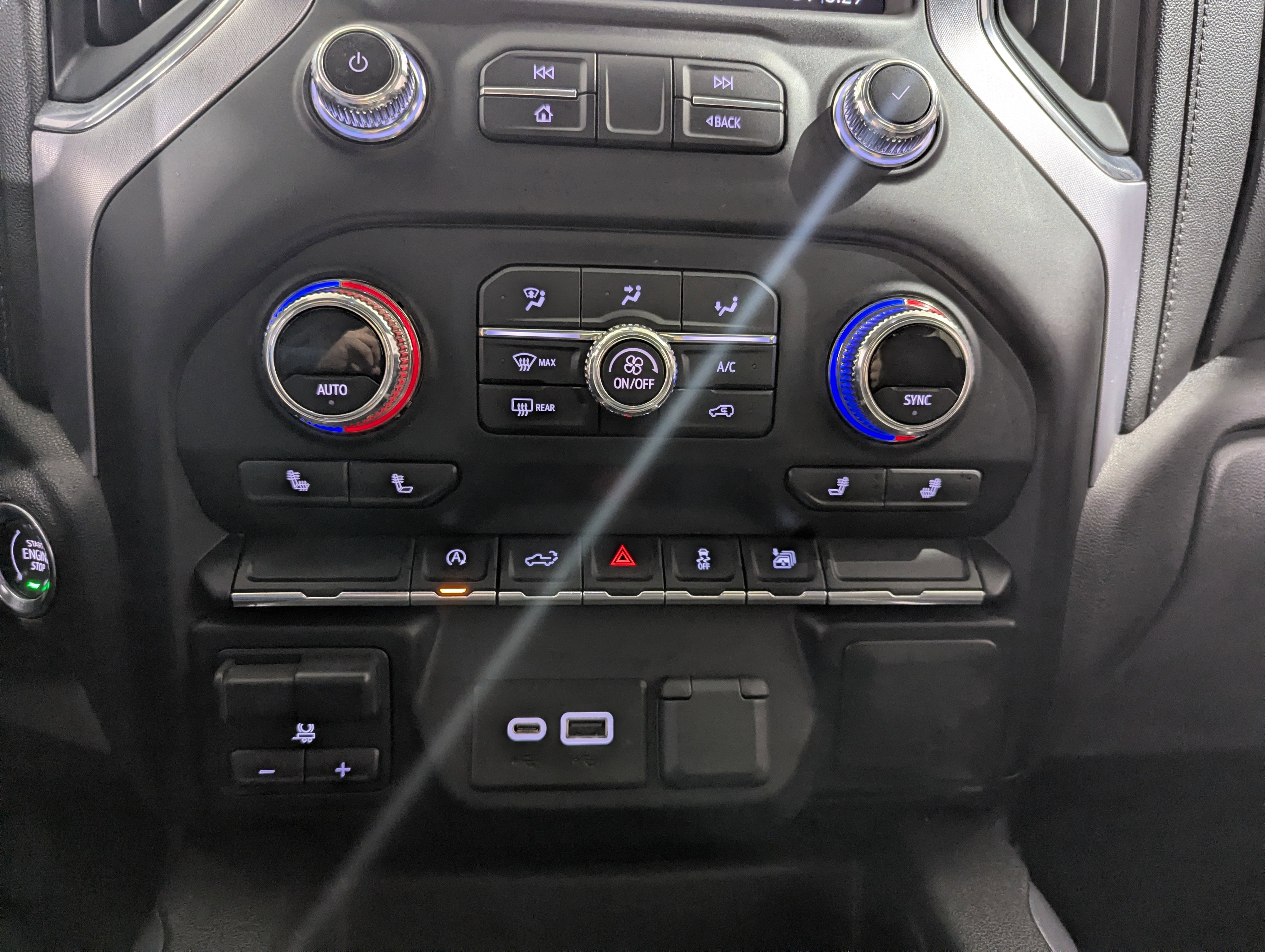 2020 GMC Sierra 1500 4WD Crew Cab Short Box Elevation