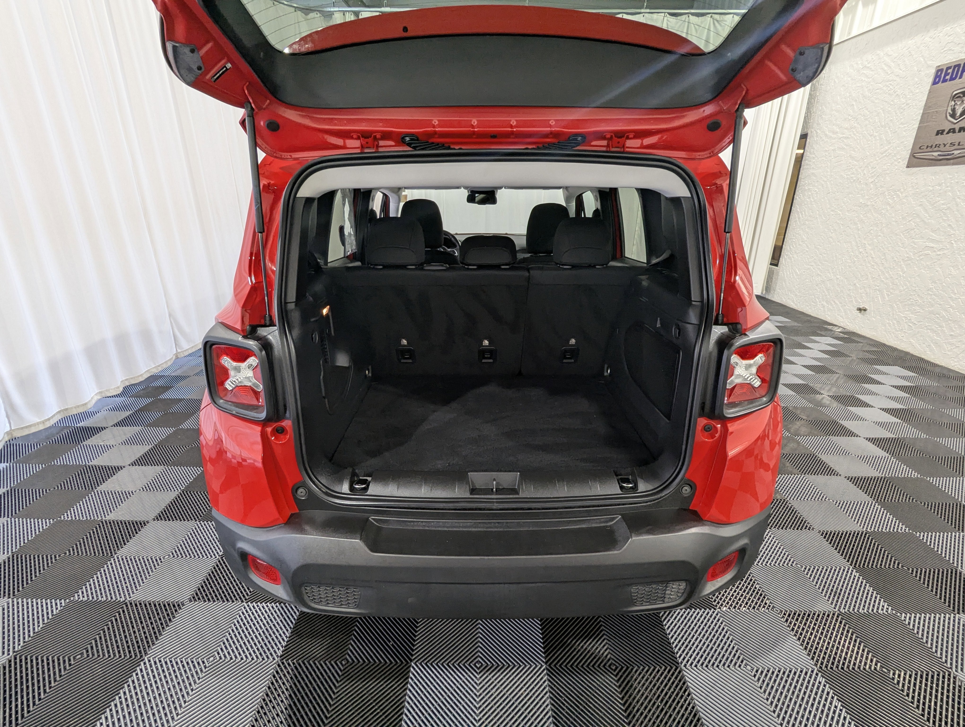 2023 Jeep Renegade Altitude 4x4