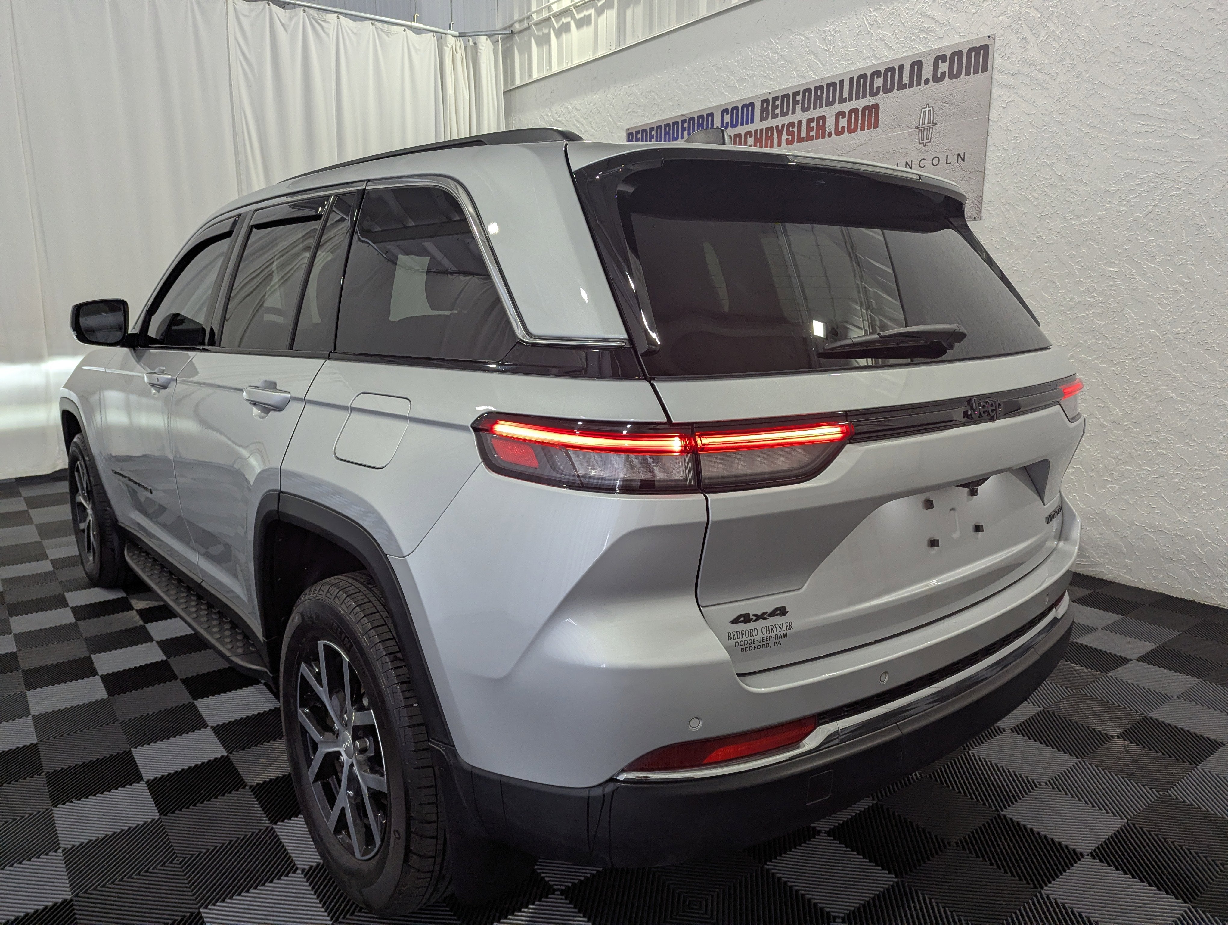 2025 Jeep Grand Cherokee Limited 4x4