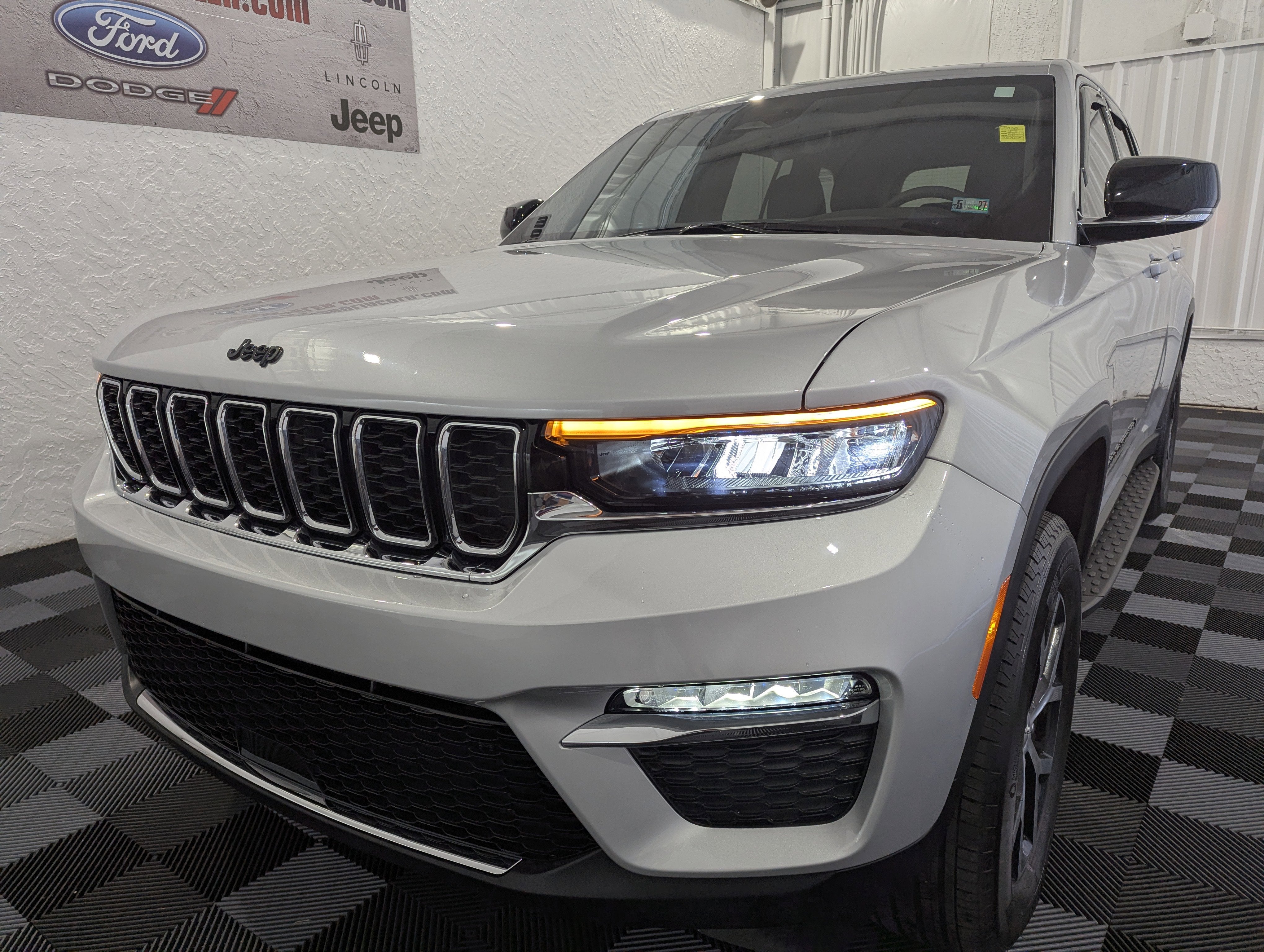 2025 Jeep Grand Cherokee Limited 4x4