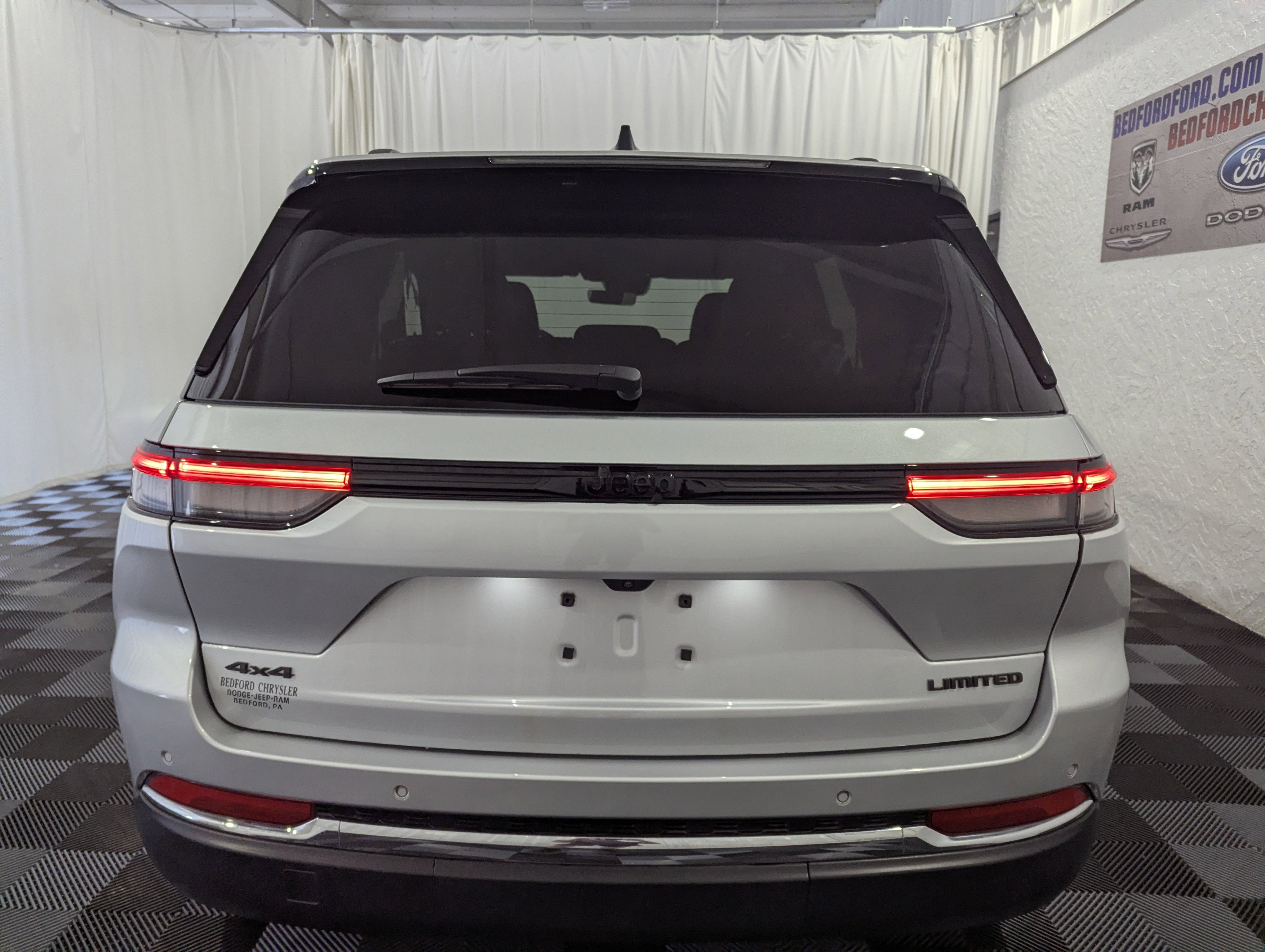 2025 Jeep Grand Cherokee Limited 4x4