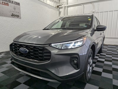 2025 Ford Escape ST-Line Select AWD