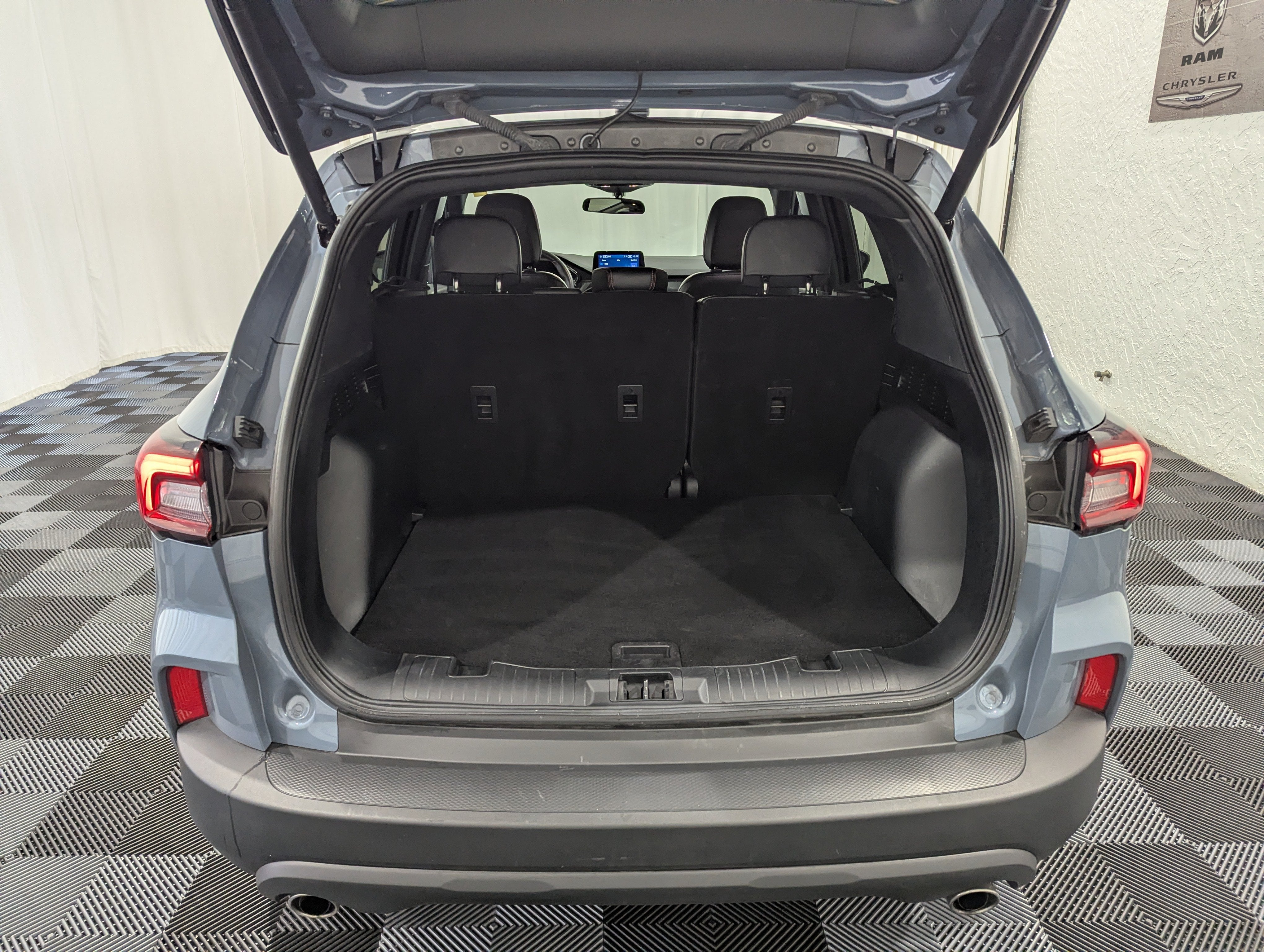 2025 Ford Escape ST-Line Select AWD