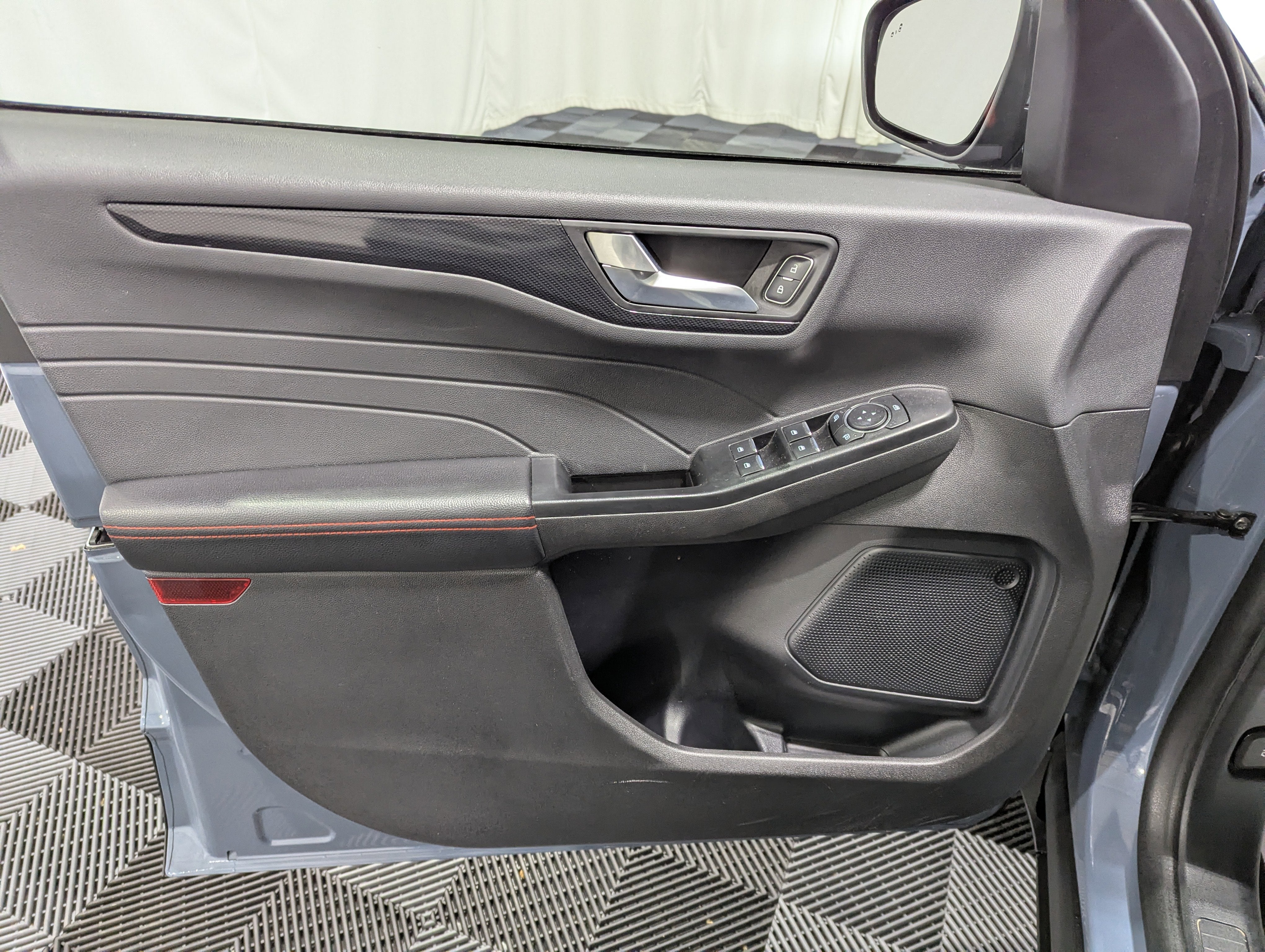 2025 Ford Escape ST-Line Select AWD