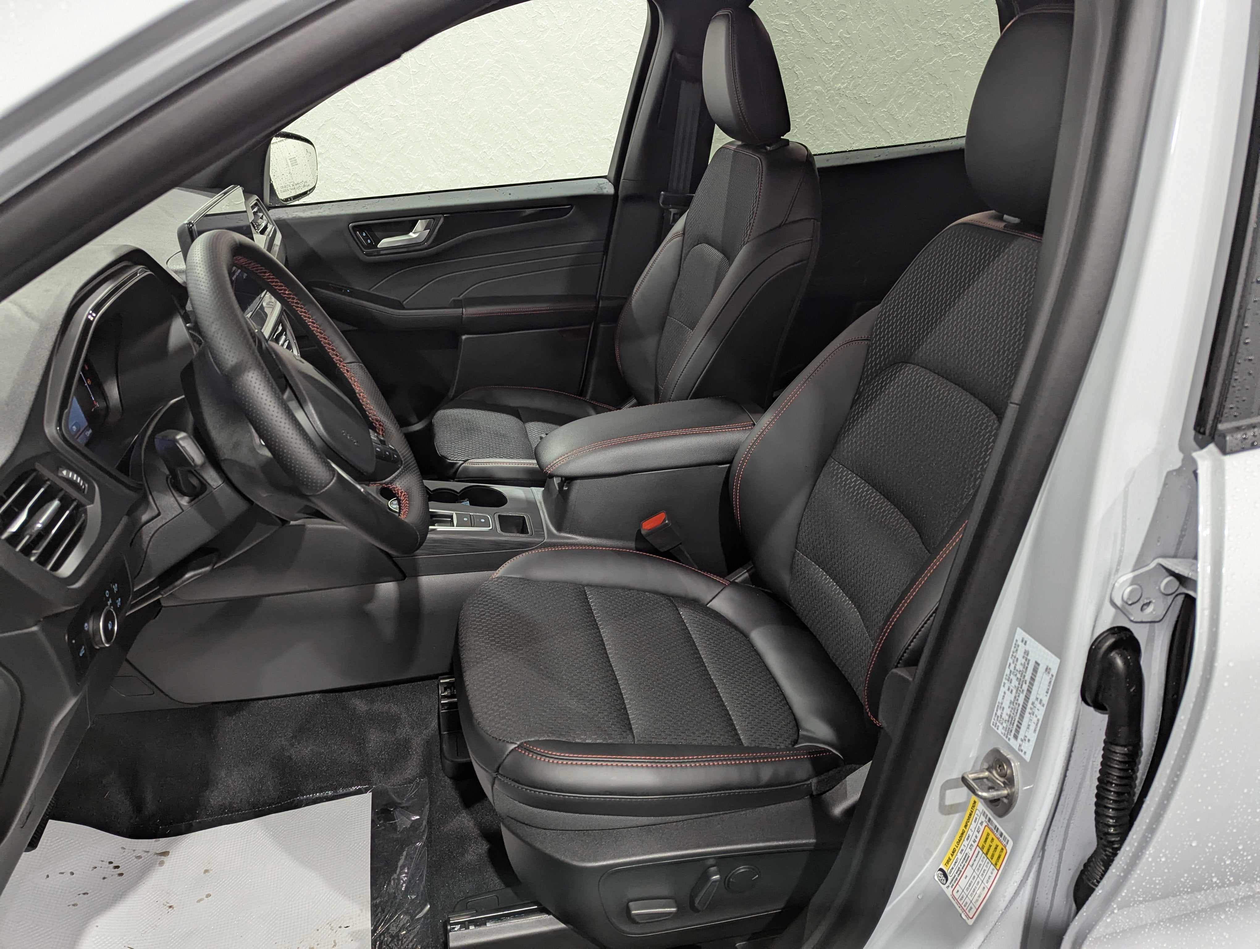 2026 Ford Escape ST-Line Select AWD