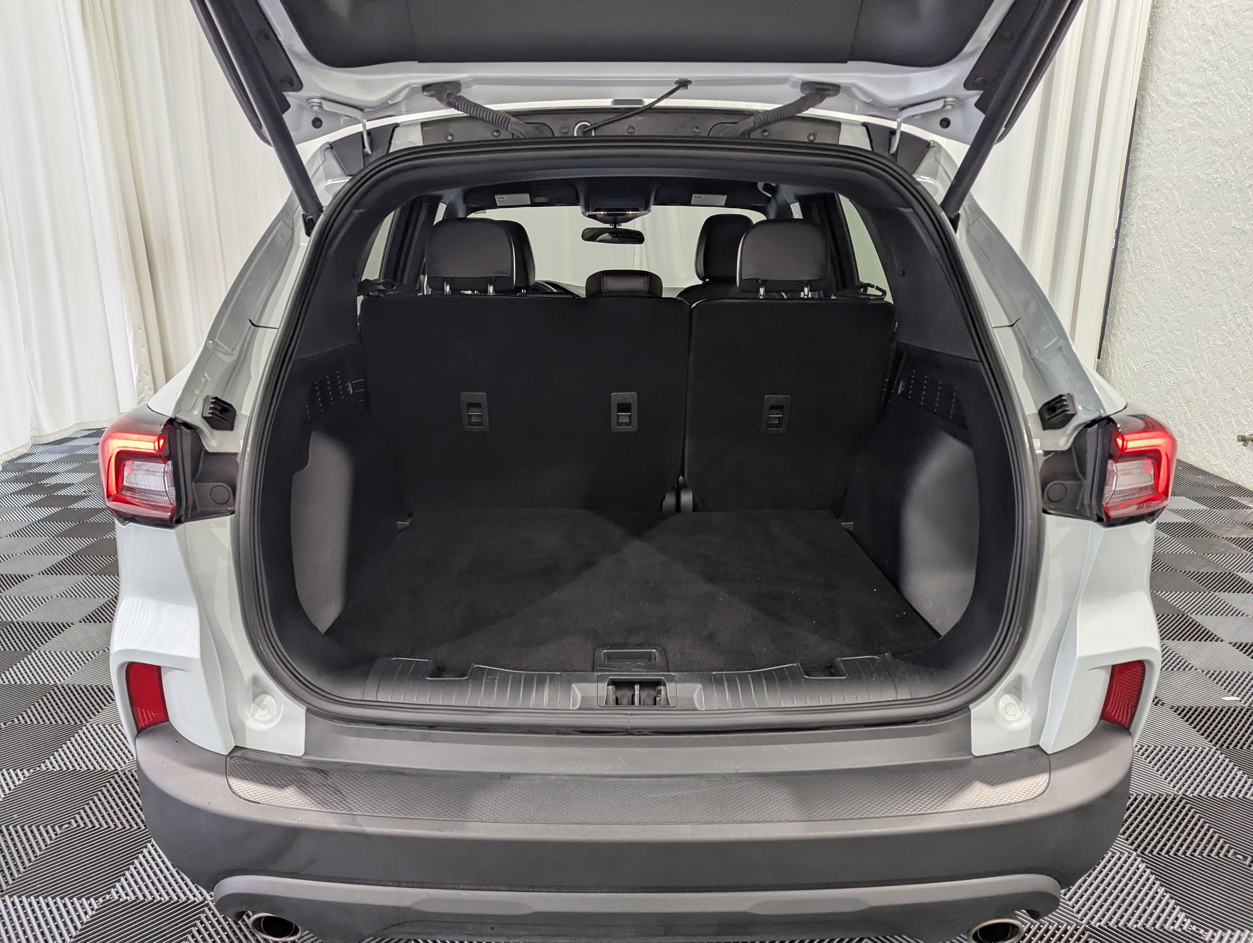 2025 Ford Escape ST-Line Select AWD