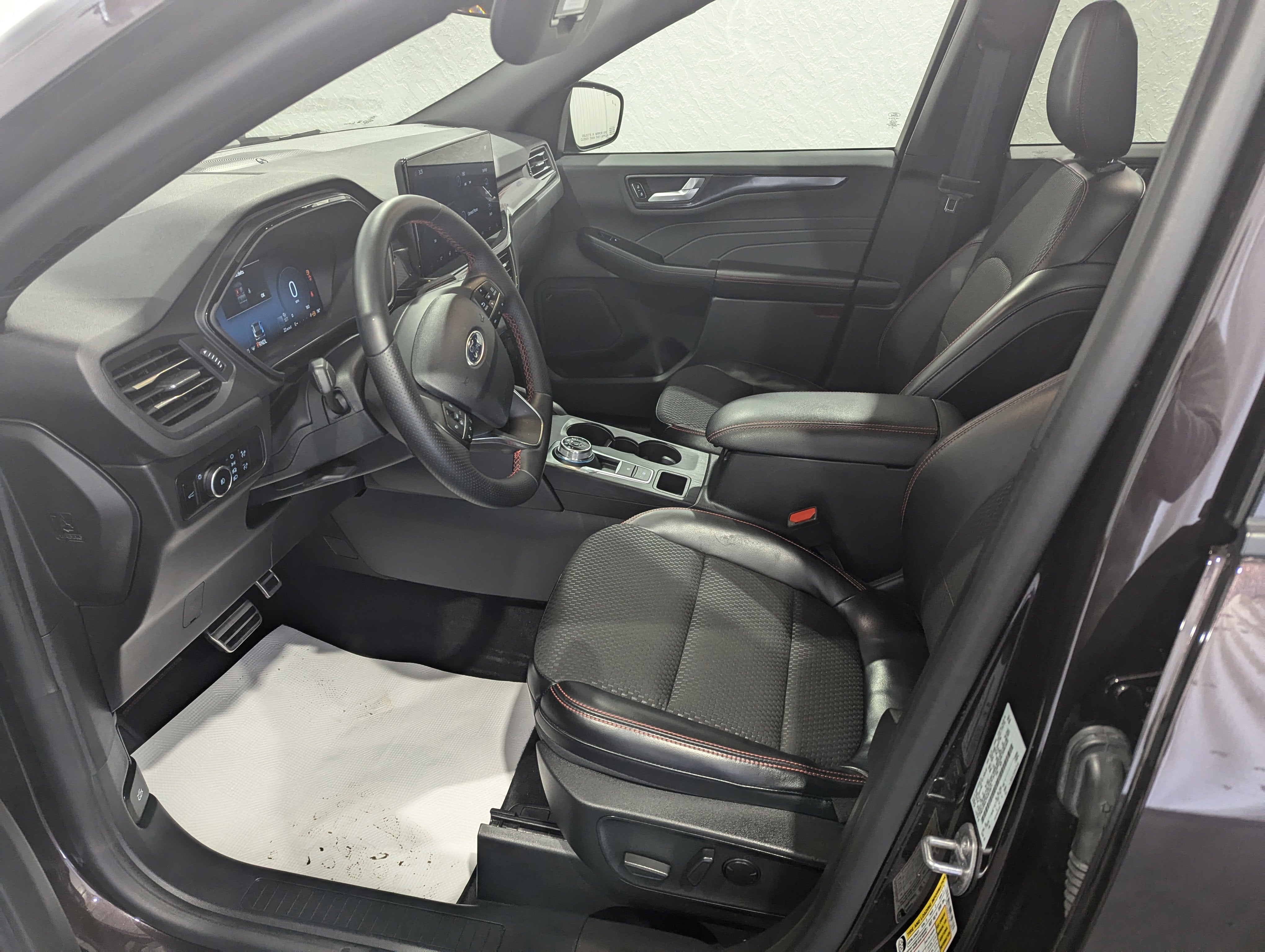 2023 Ford Escape ST-Line Select AWD