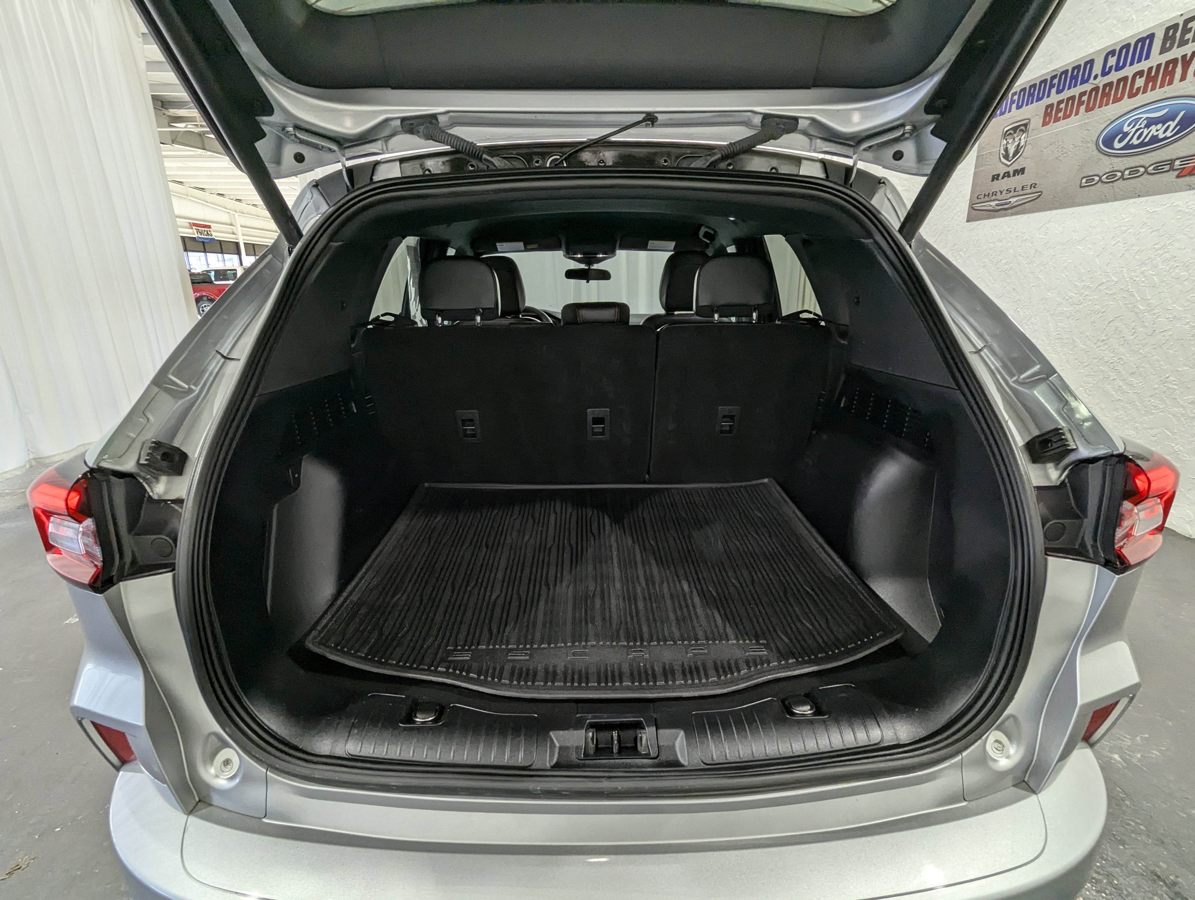 2023 Ford Escape ST-Line Select AWD