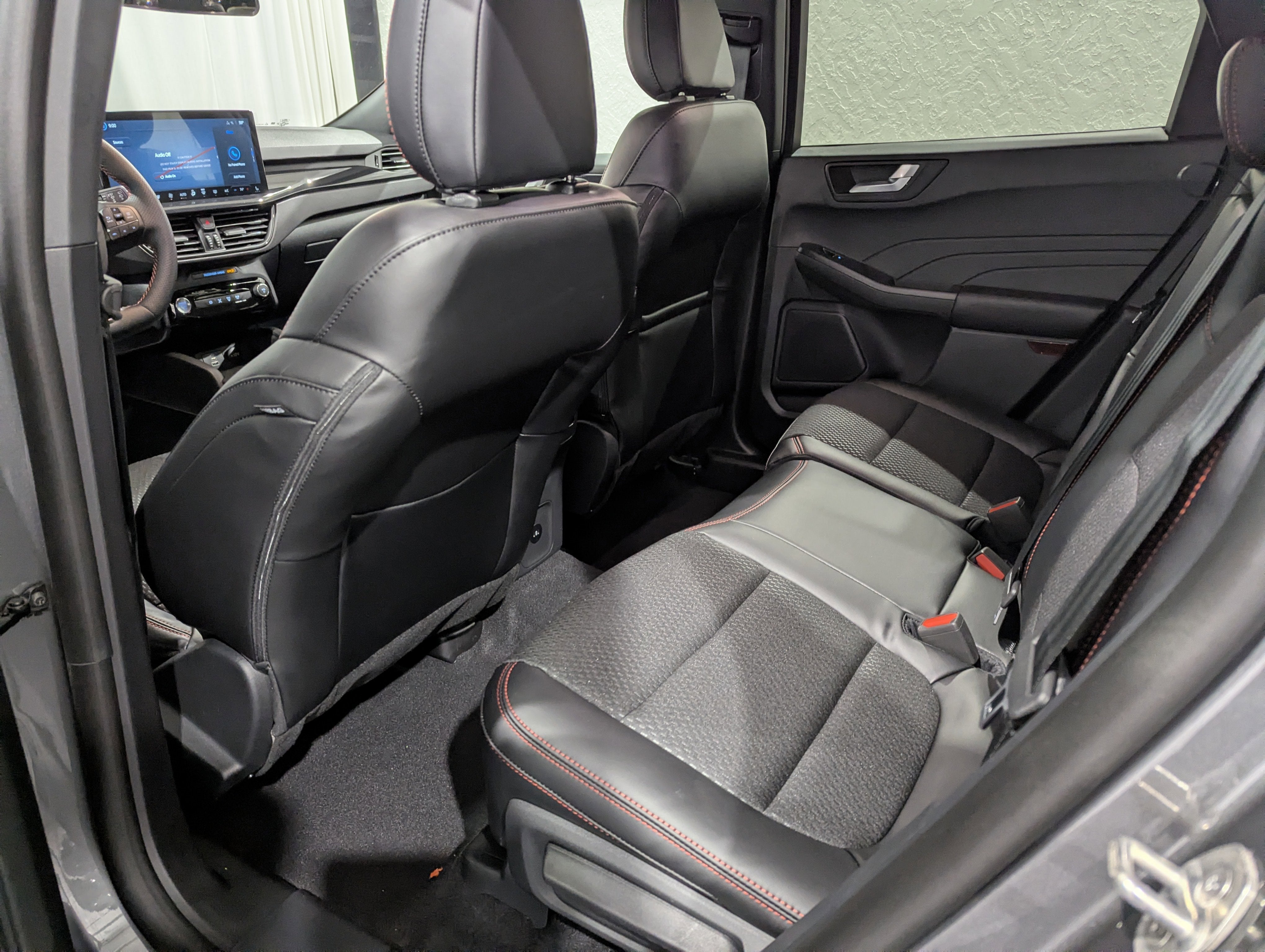 2026 Ford Escape ST-Line Select AWD