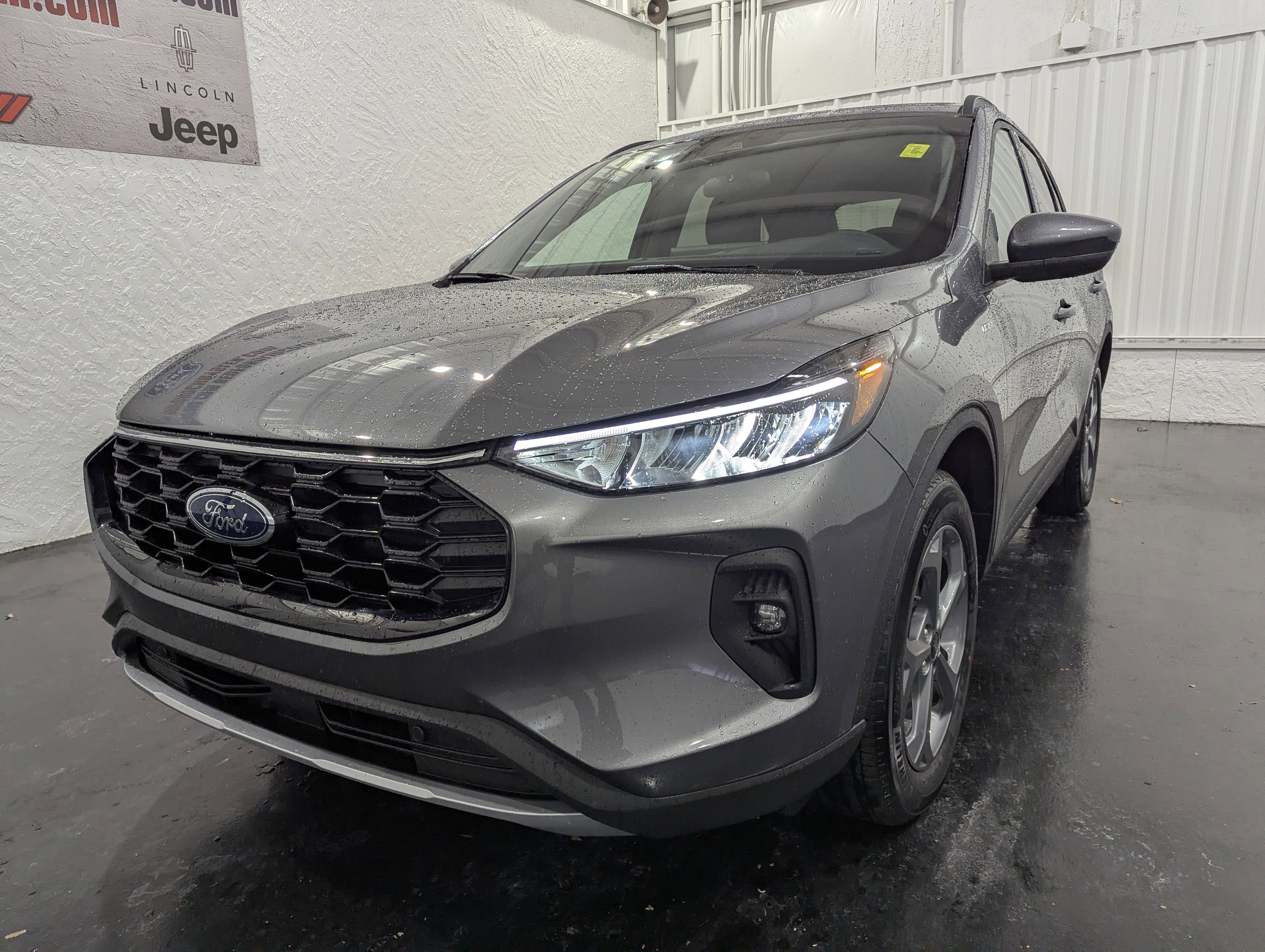 2026 Ford Escape ST-Line Select AWD