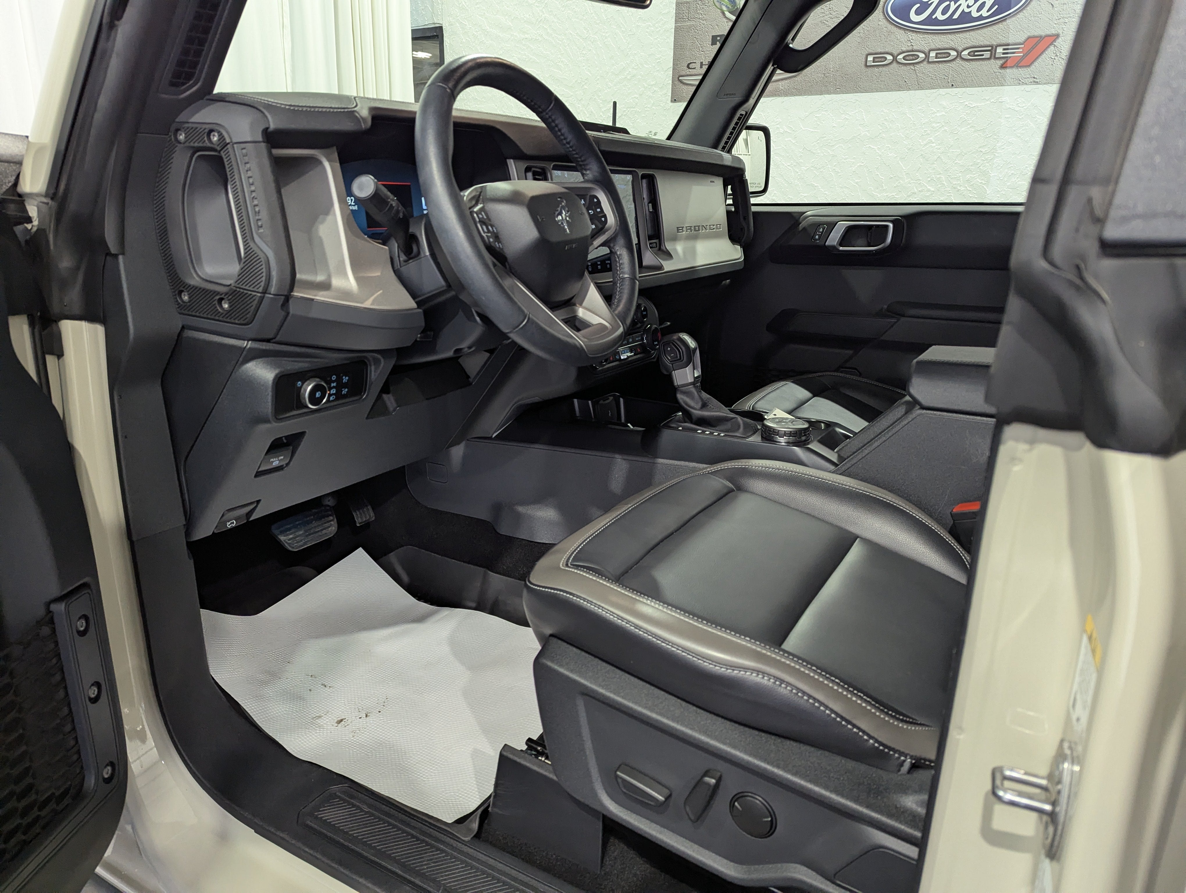 2026 Ford Bronco Outer Banks 4x4