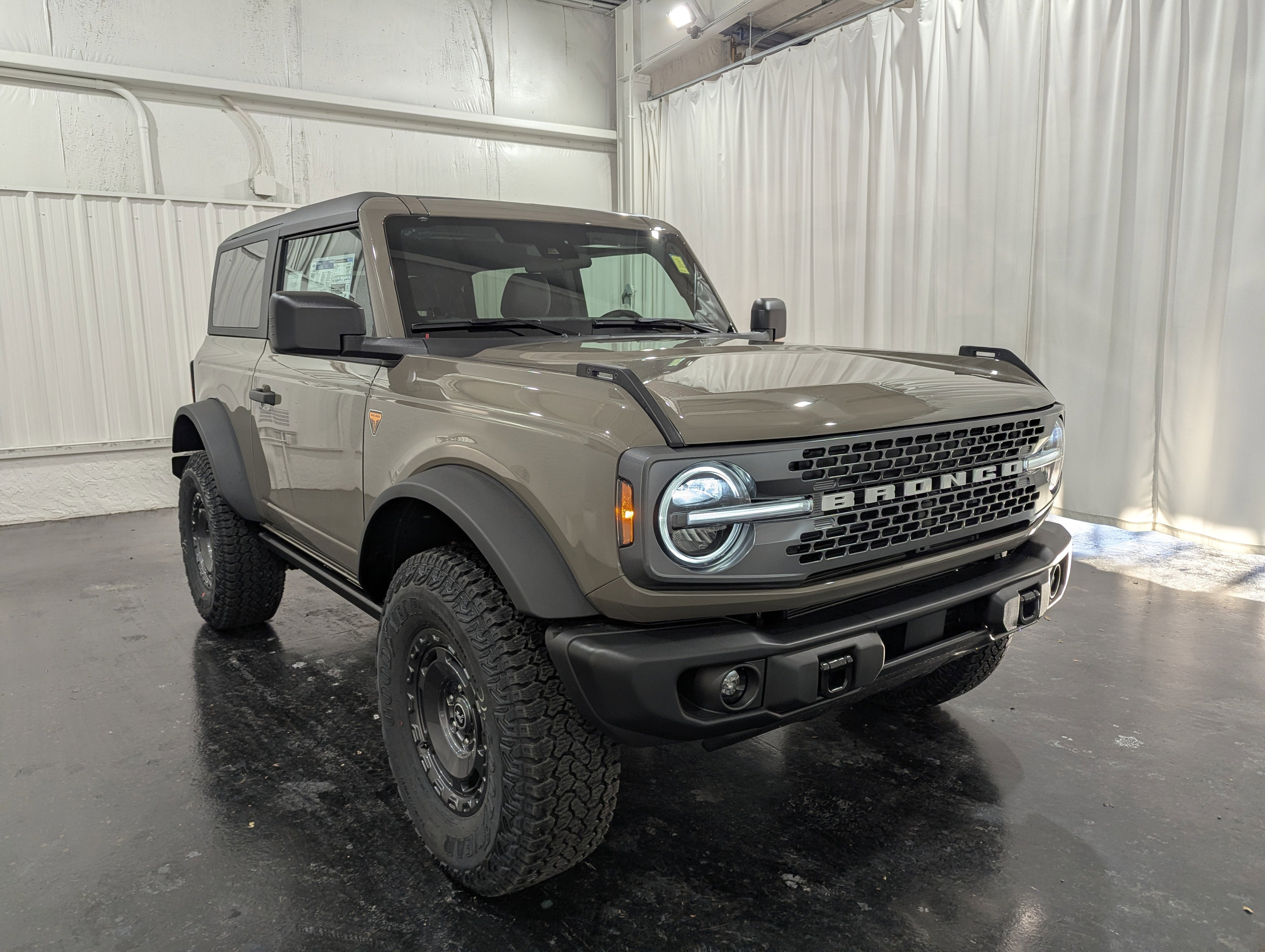 2025 Ford Bronco Badlands 4x4 Manual