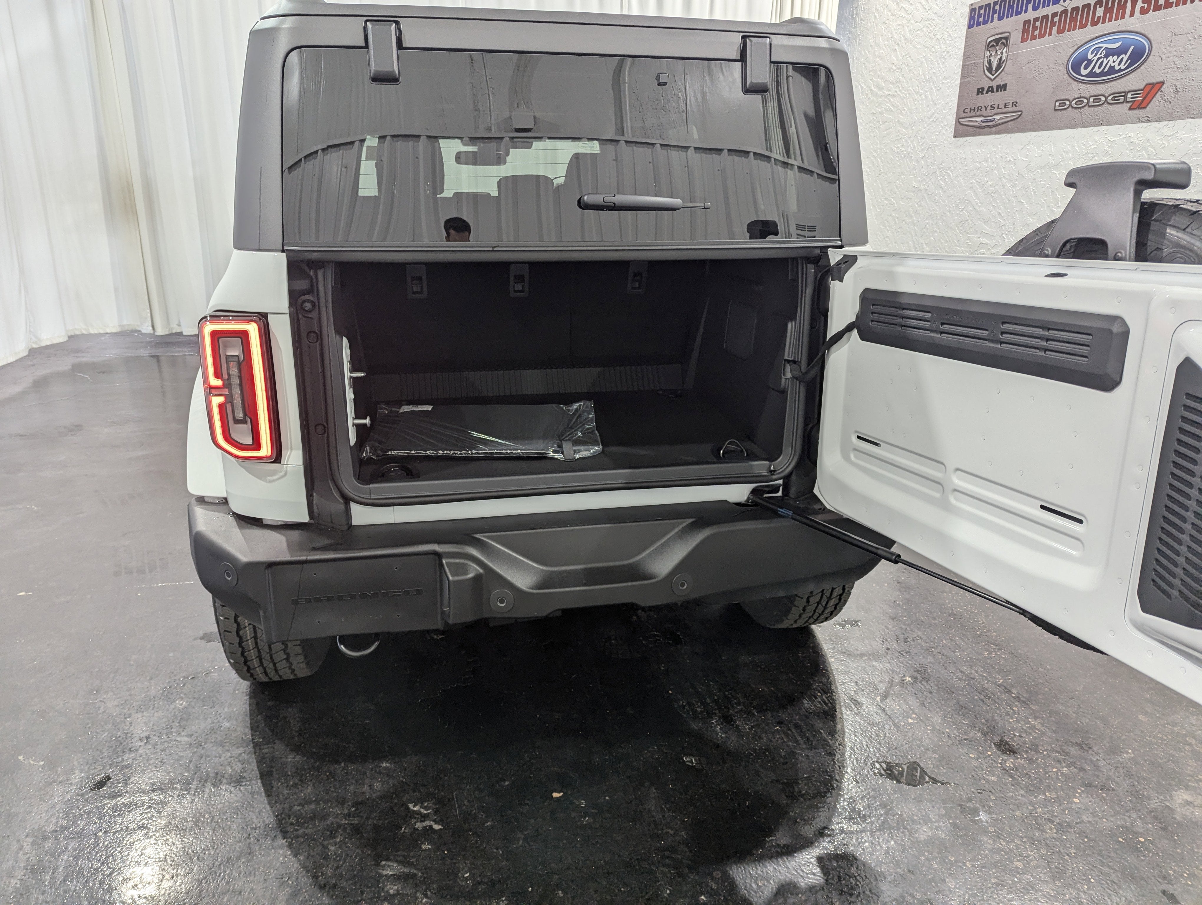 2025 Ford Bronco Outer Banks 4x4