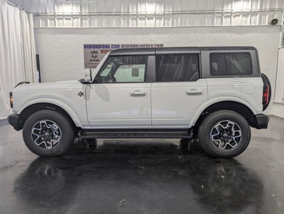 2025 Ford Bronco Outer Banks 4x4