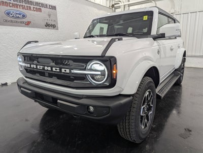 2025 Ford Bronco Outer Banks 4x4