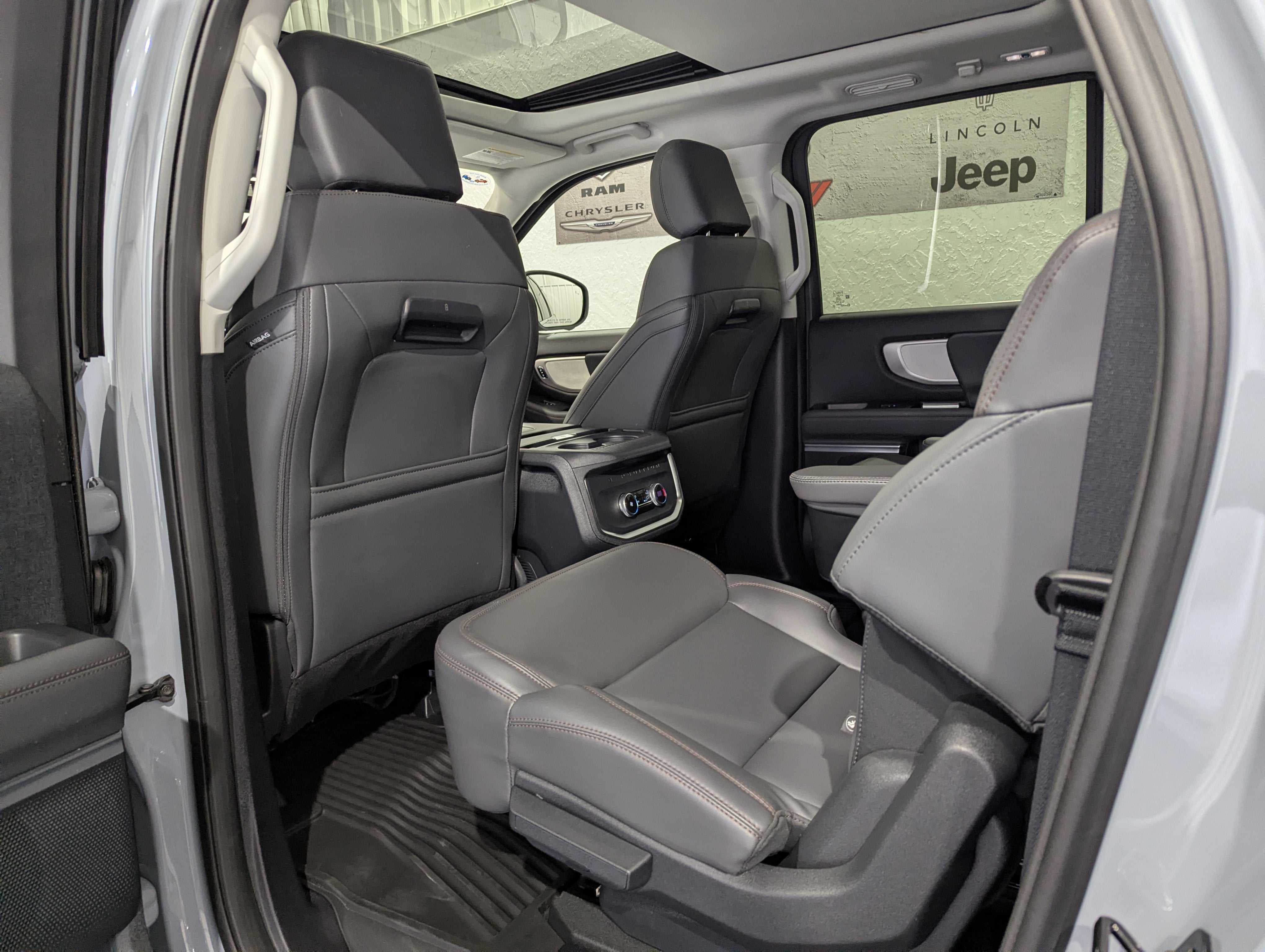 2025 Ford Expedition Max Active 4x4