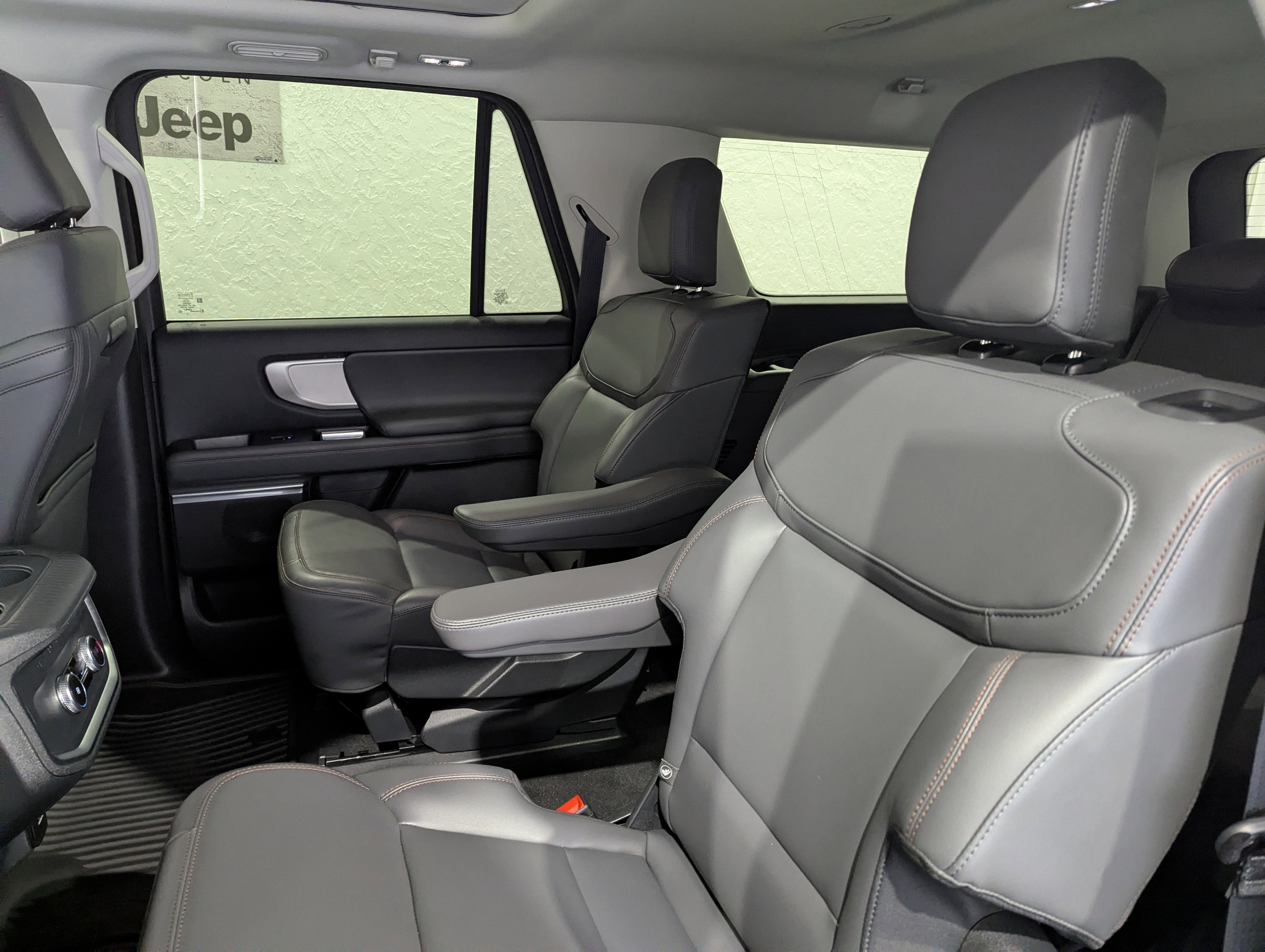 2025 Ford Expedition Max Active 4x4