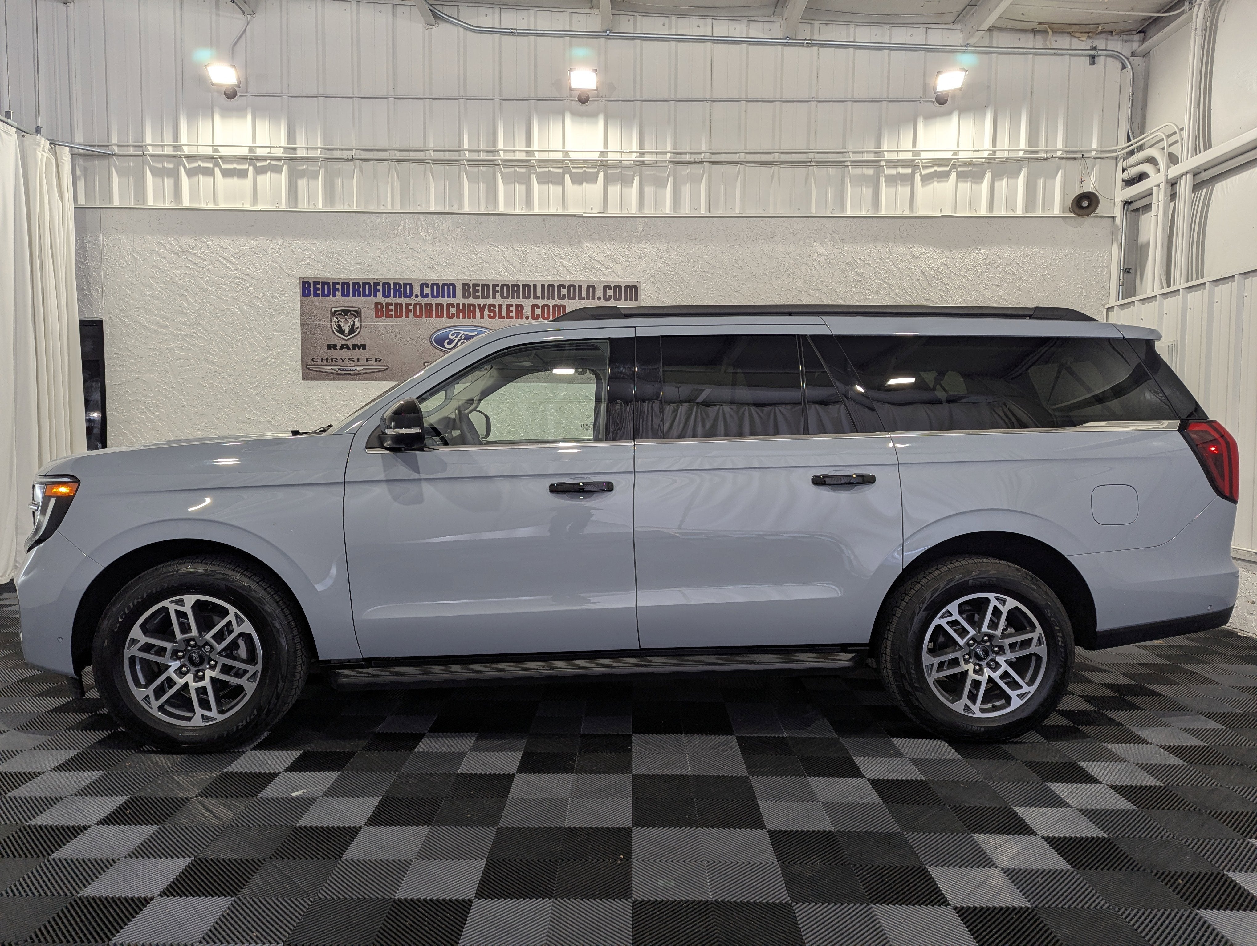 2025 Ford Expedition Max Active 4x4