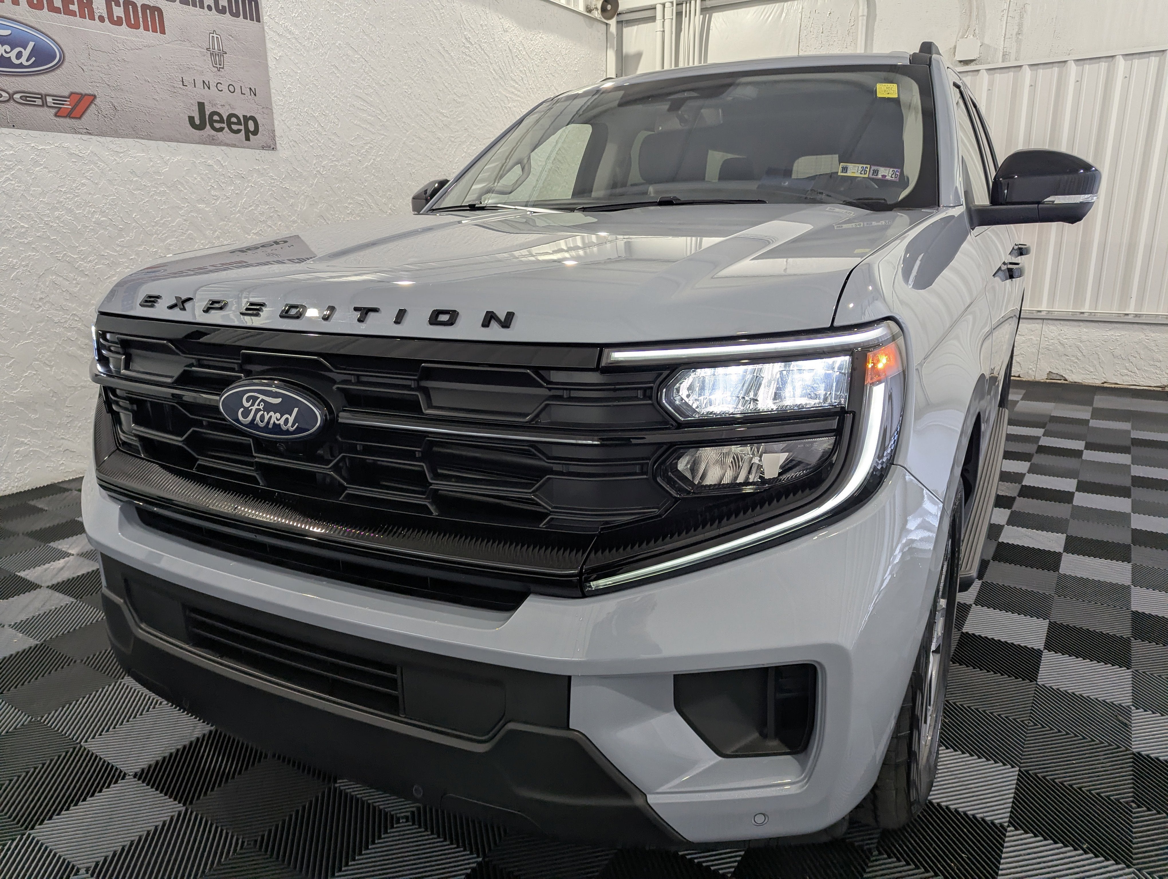 2025 Ford Expedition Max Active 4x4