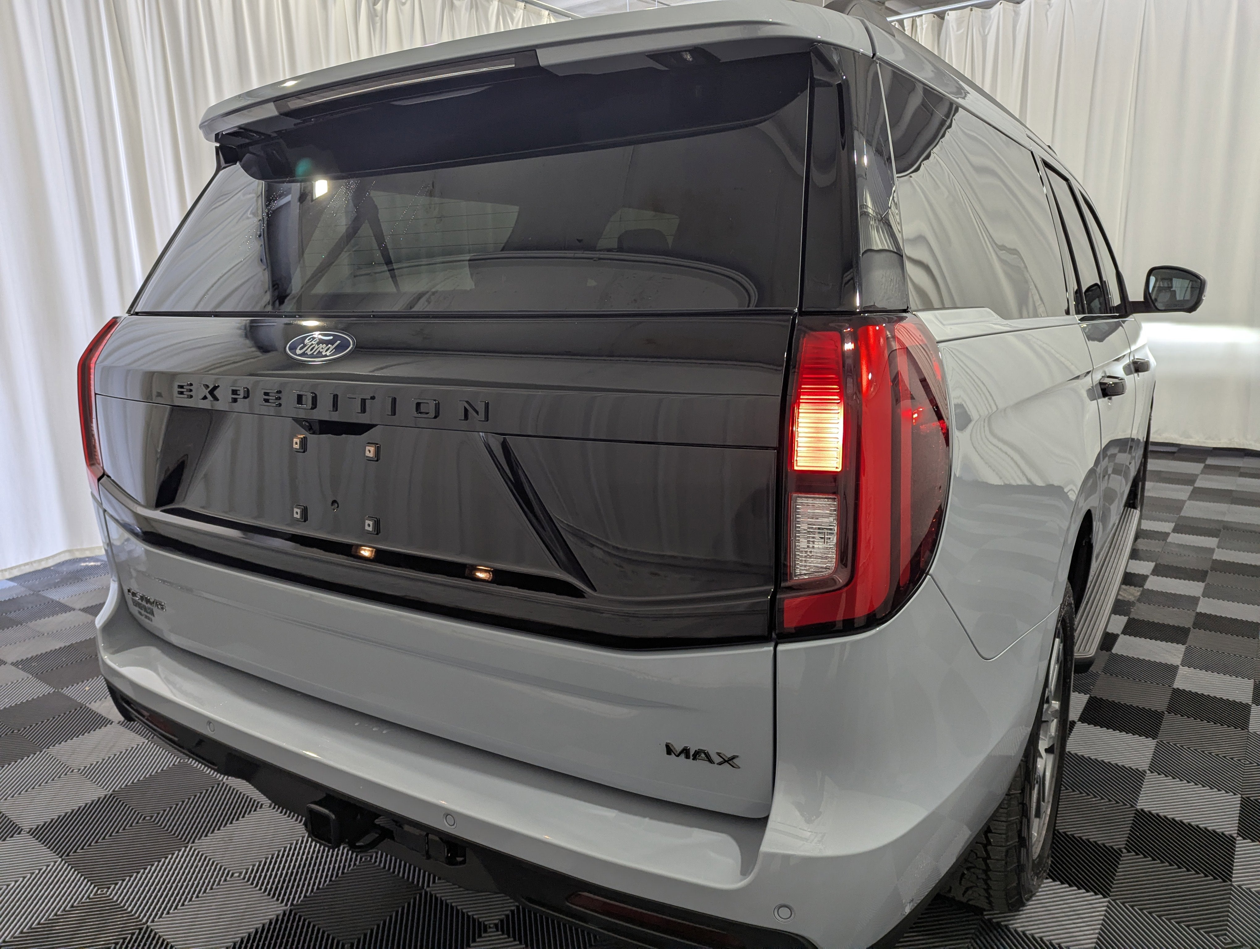 2025 Ford Expedition Max Active 4x4