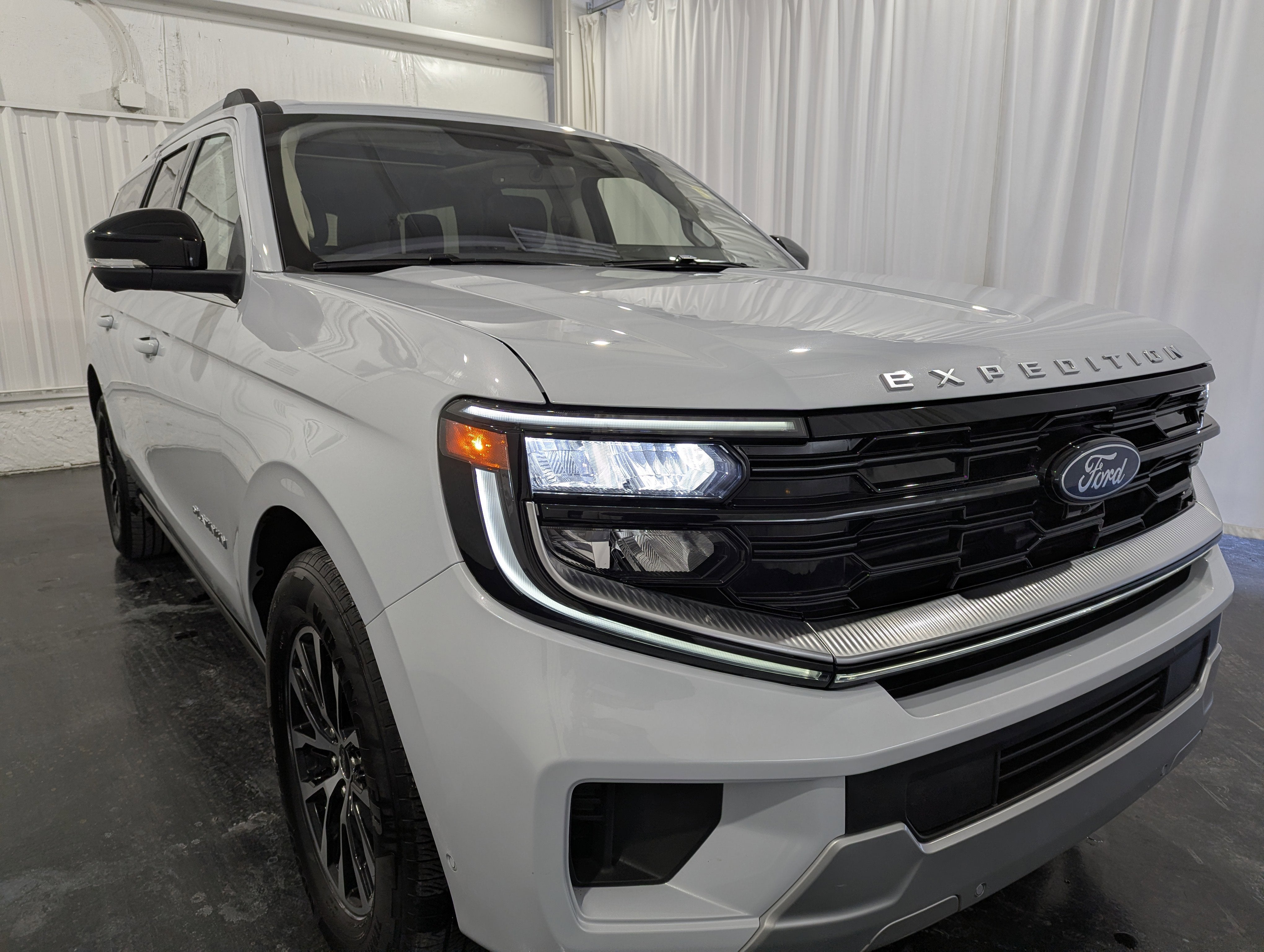 2025 Ford Expedition Max Platinum 4x4