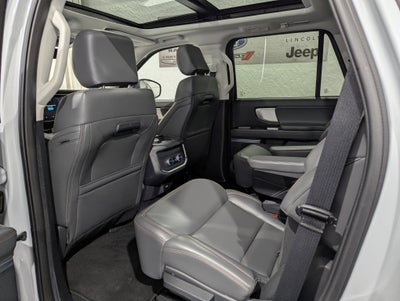 2025 Ford Expedition Active 4x4