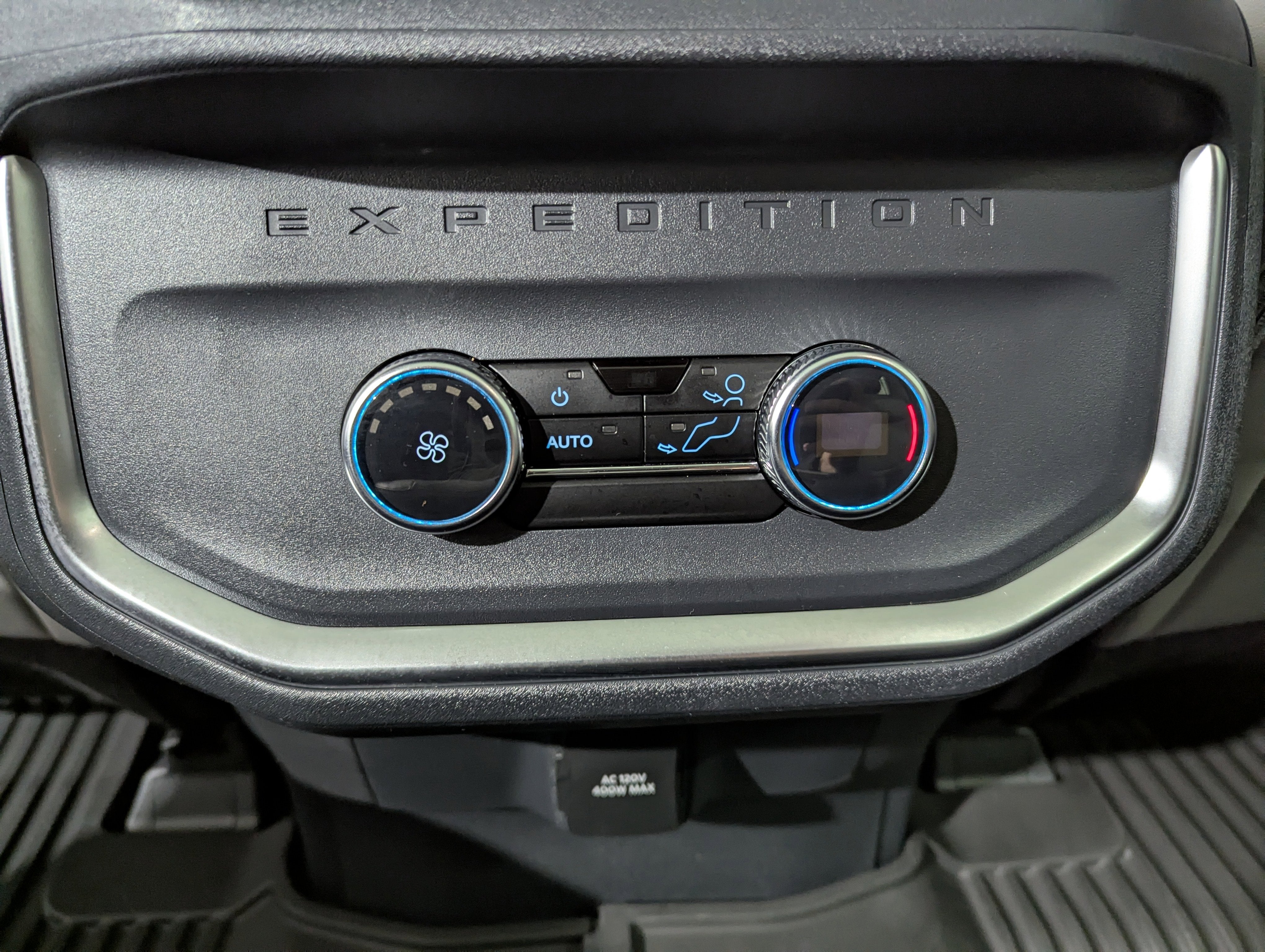 2025 Ford Expedition Active 4x4