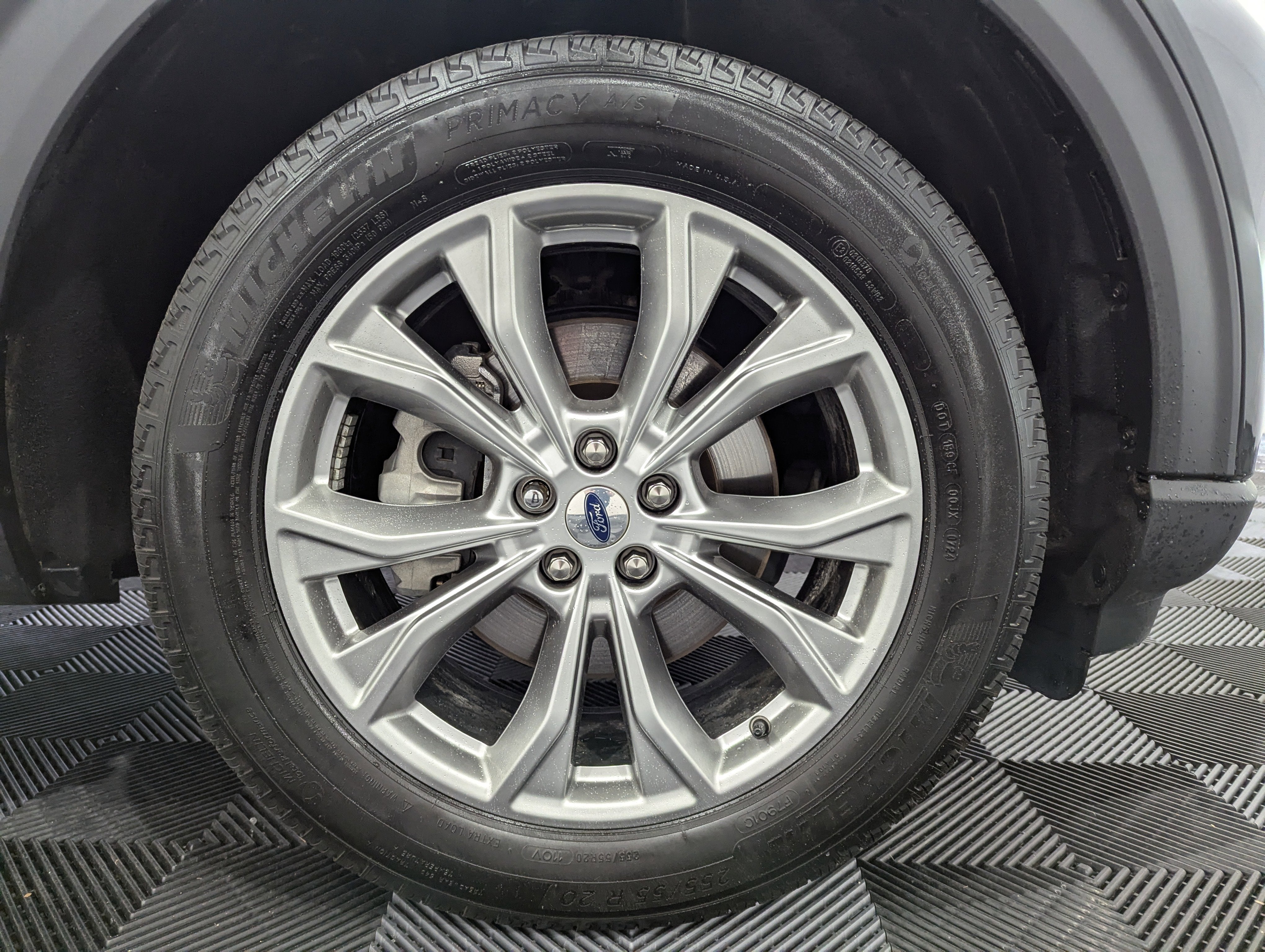 2024 Ford Explorer XLT 4x4