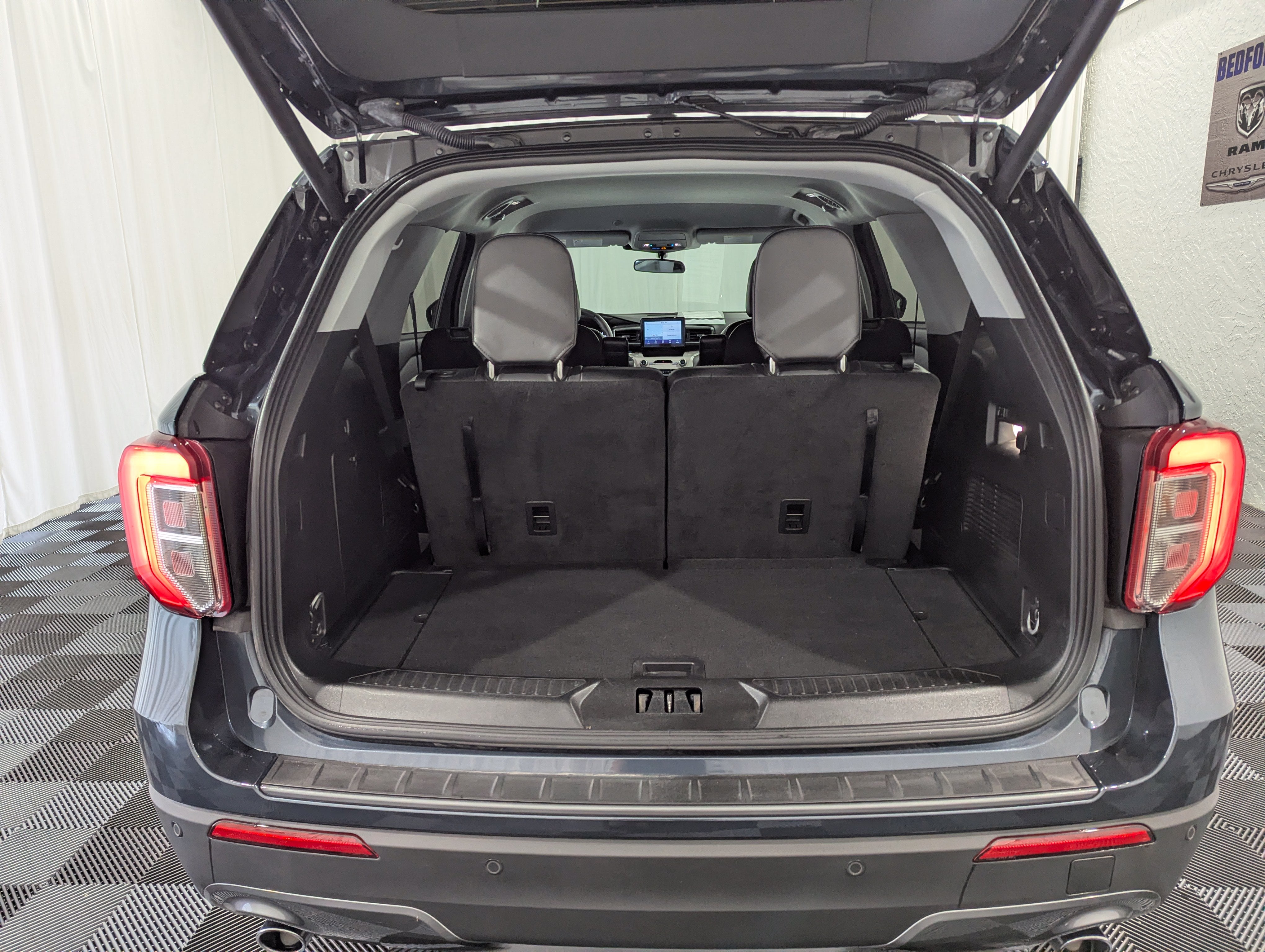 2024 Ford Explorer XLT 4x4