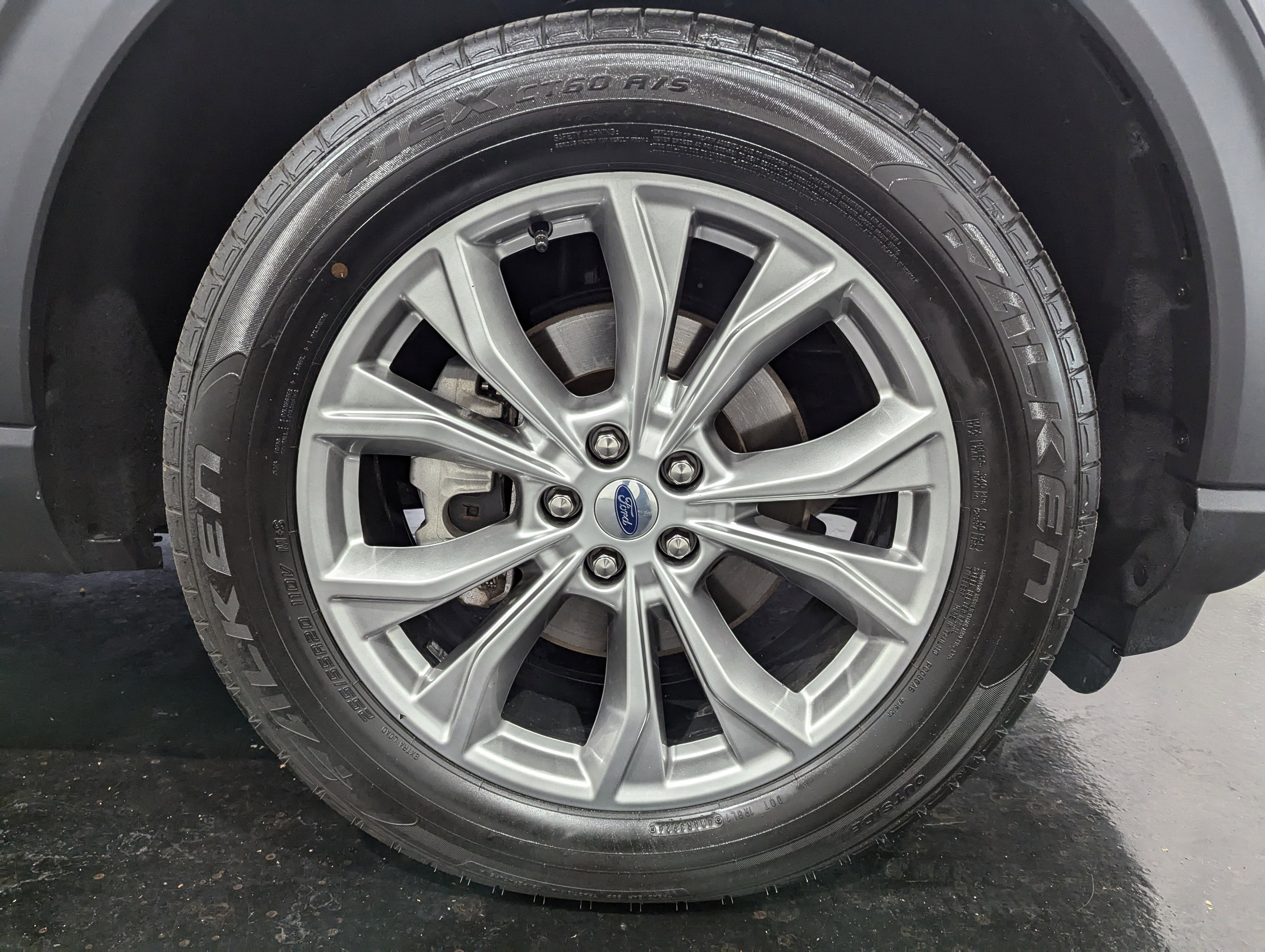 2023 Ford Explorer XLT 4x4