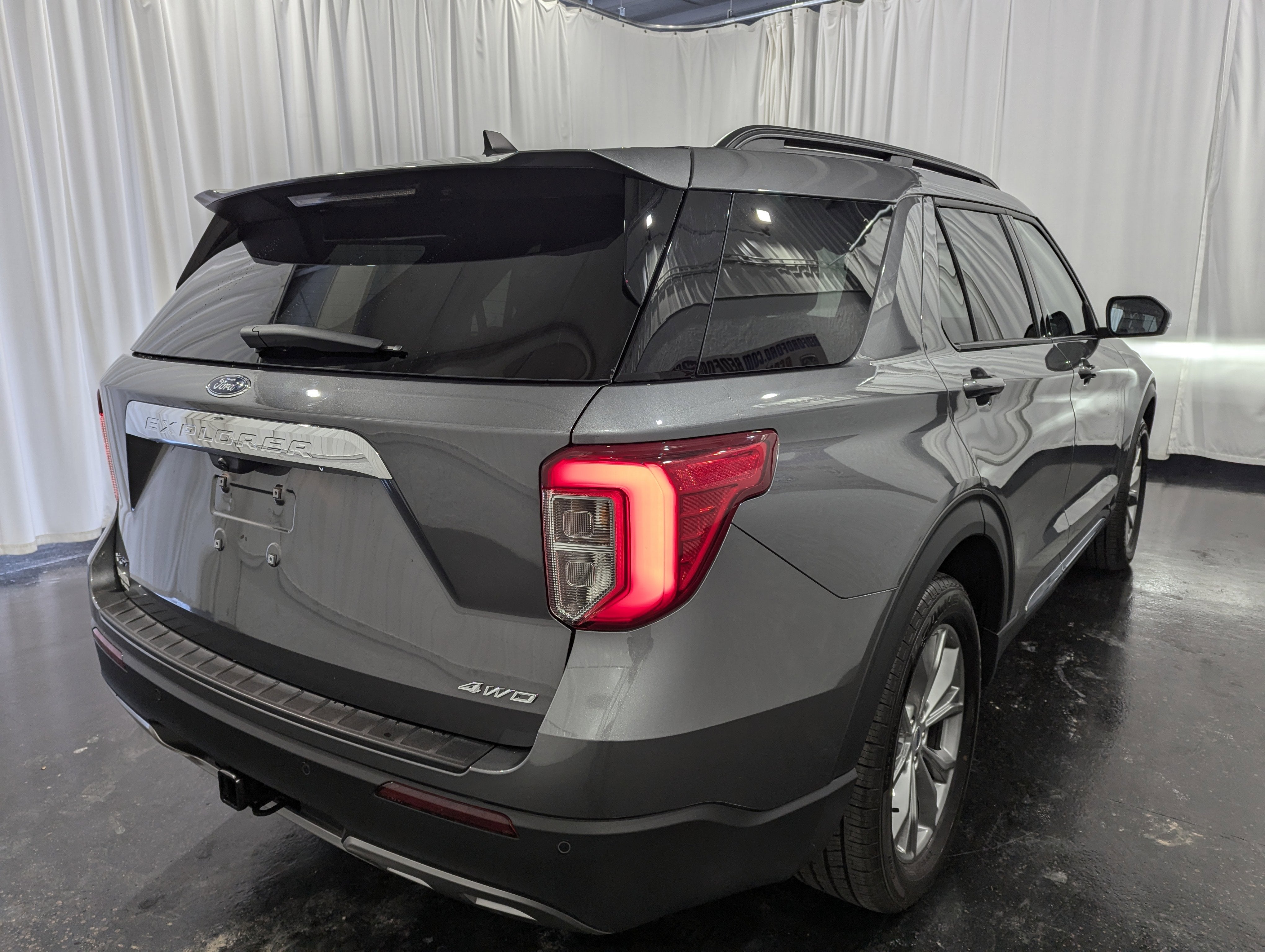 2023 Ford Explorer XLT 4x4