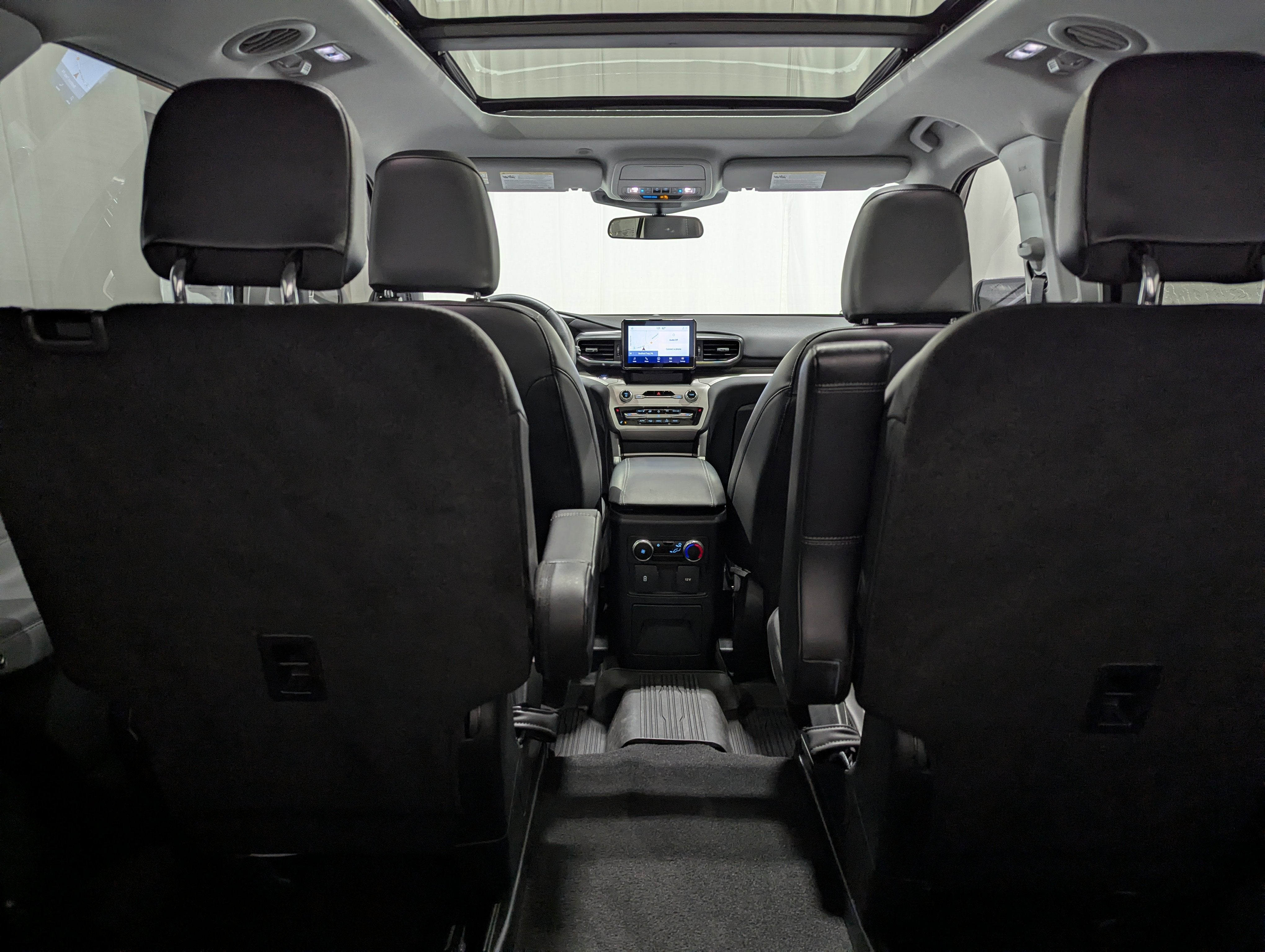 2024 Ford Explorer XLT 4x4