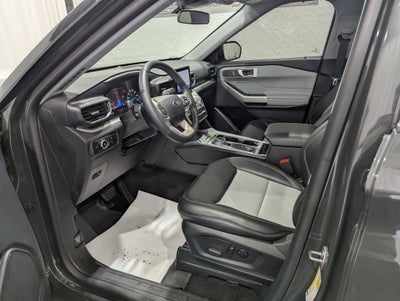 2024 Ford Explorer XLT 4x4