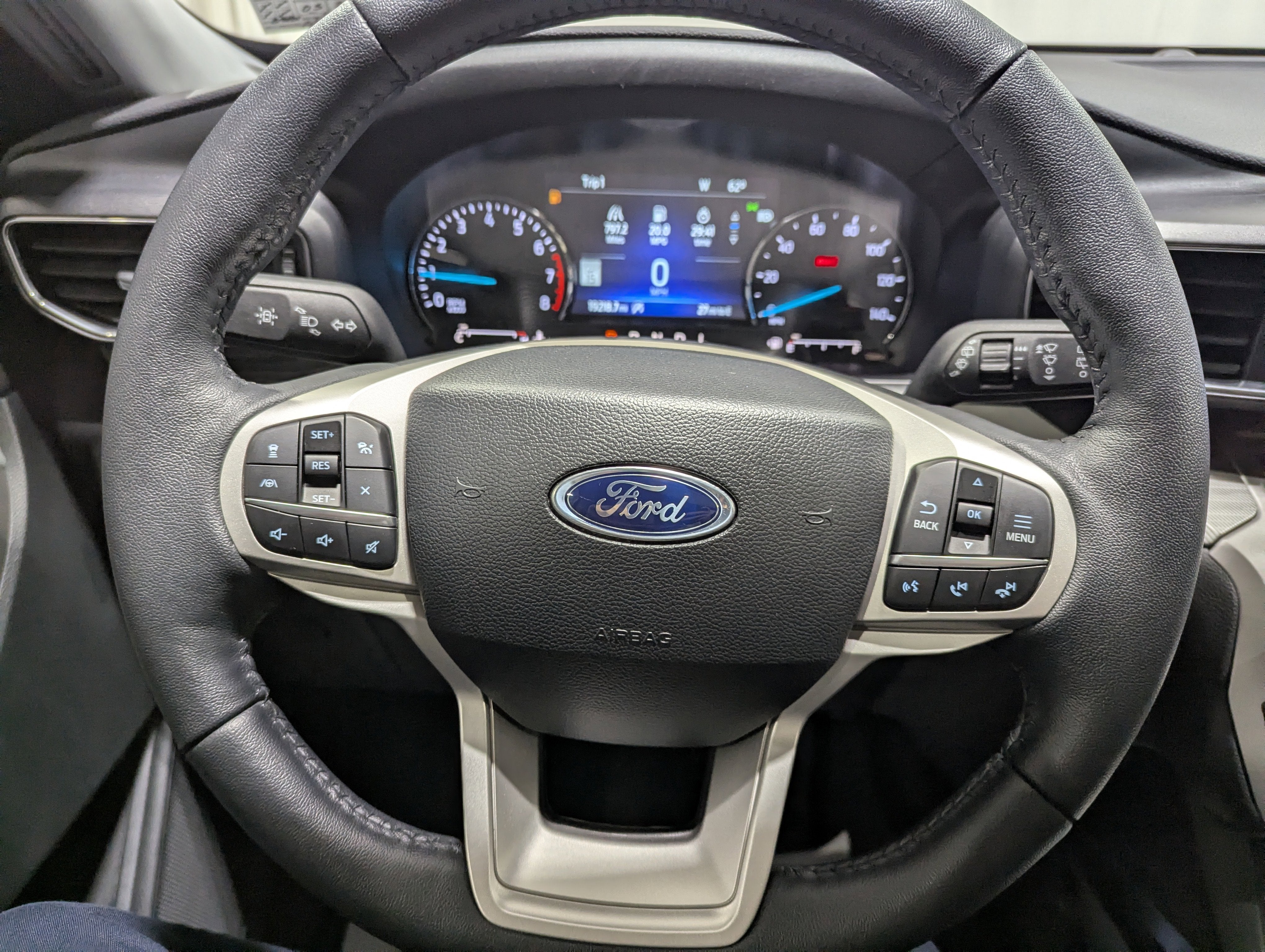 2024 Ford Explorer XLT 4x4