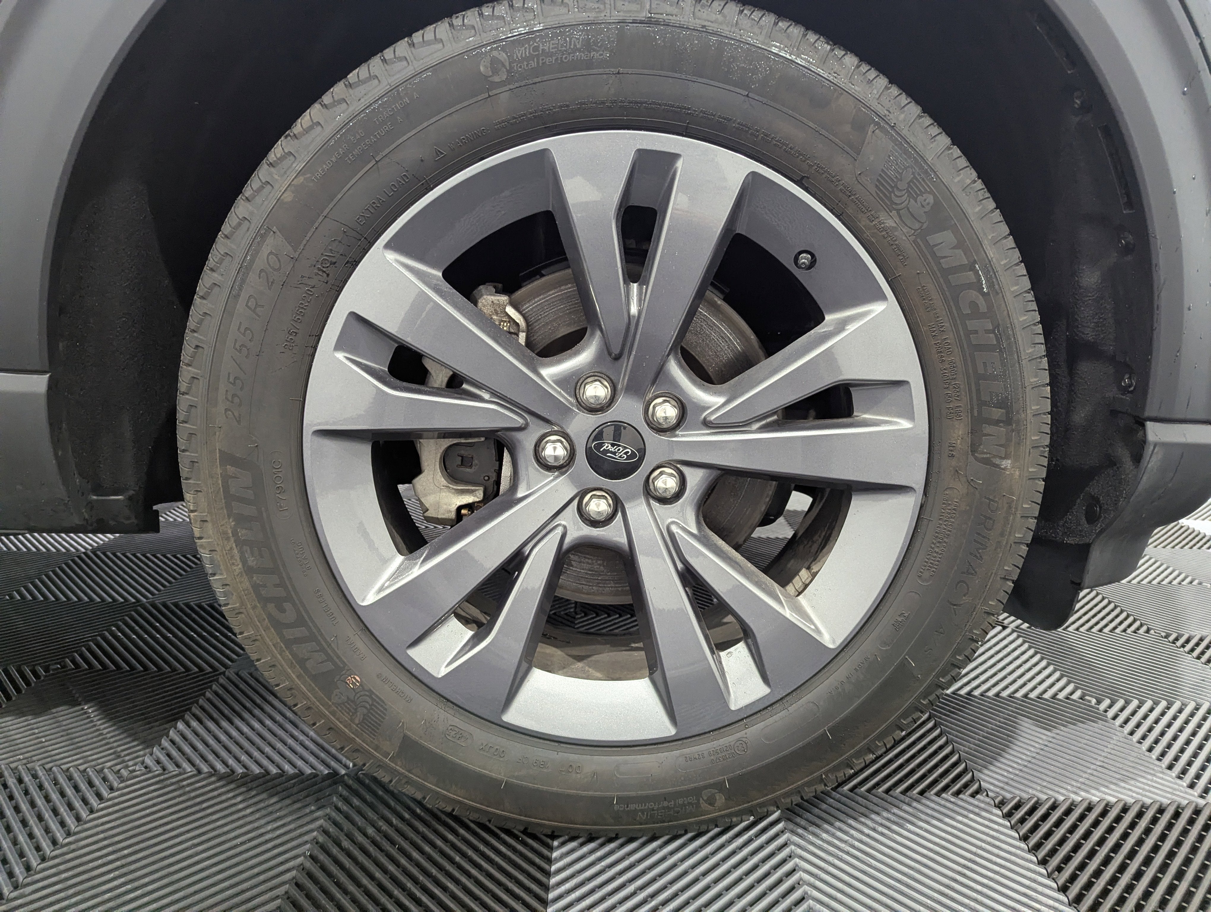 2024 Ford Explorer XLT 4x4