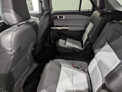 2023 Ford Explorer XLT 4x4