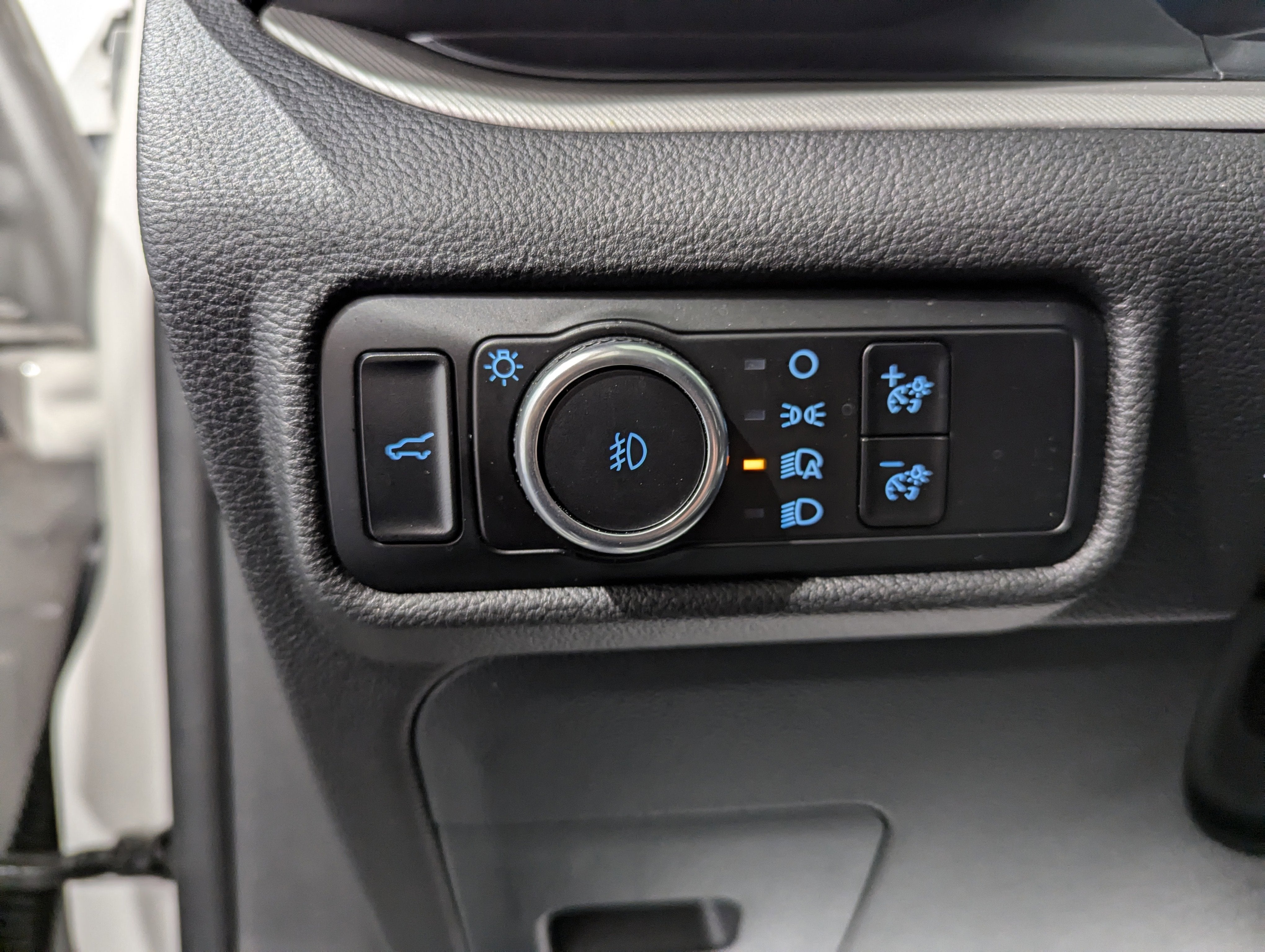 2023 Ford Explorer XLT 4x4