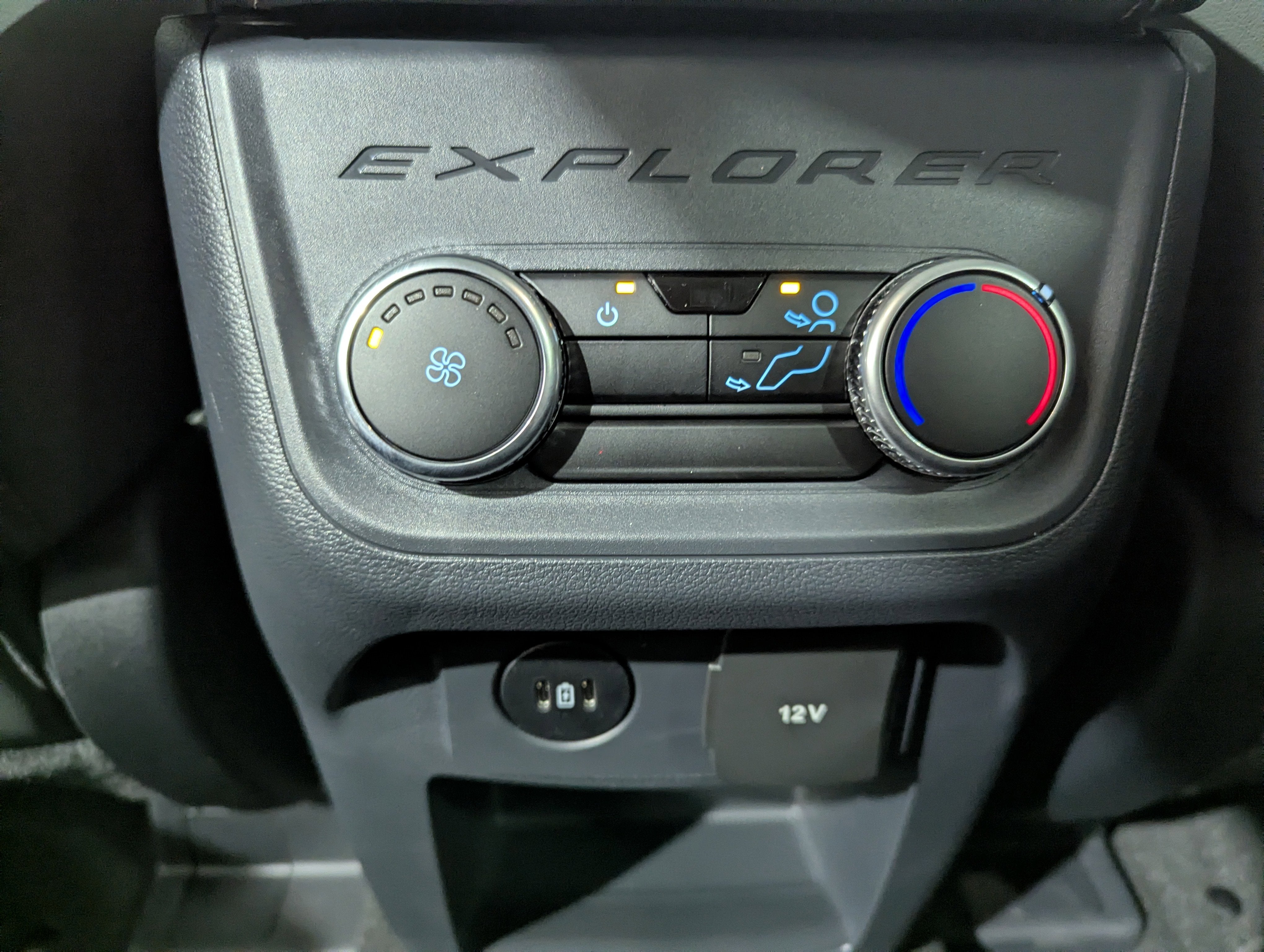 2026 Ford Explorer Active 4x4