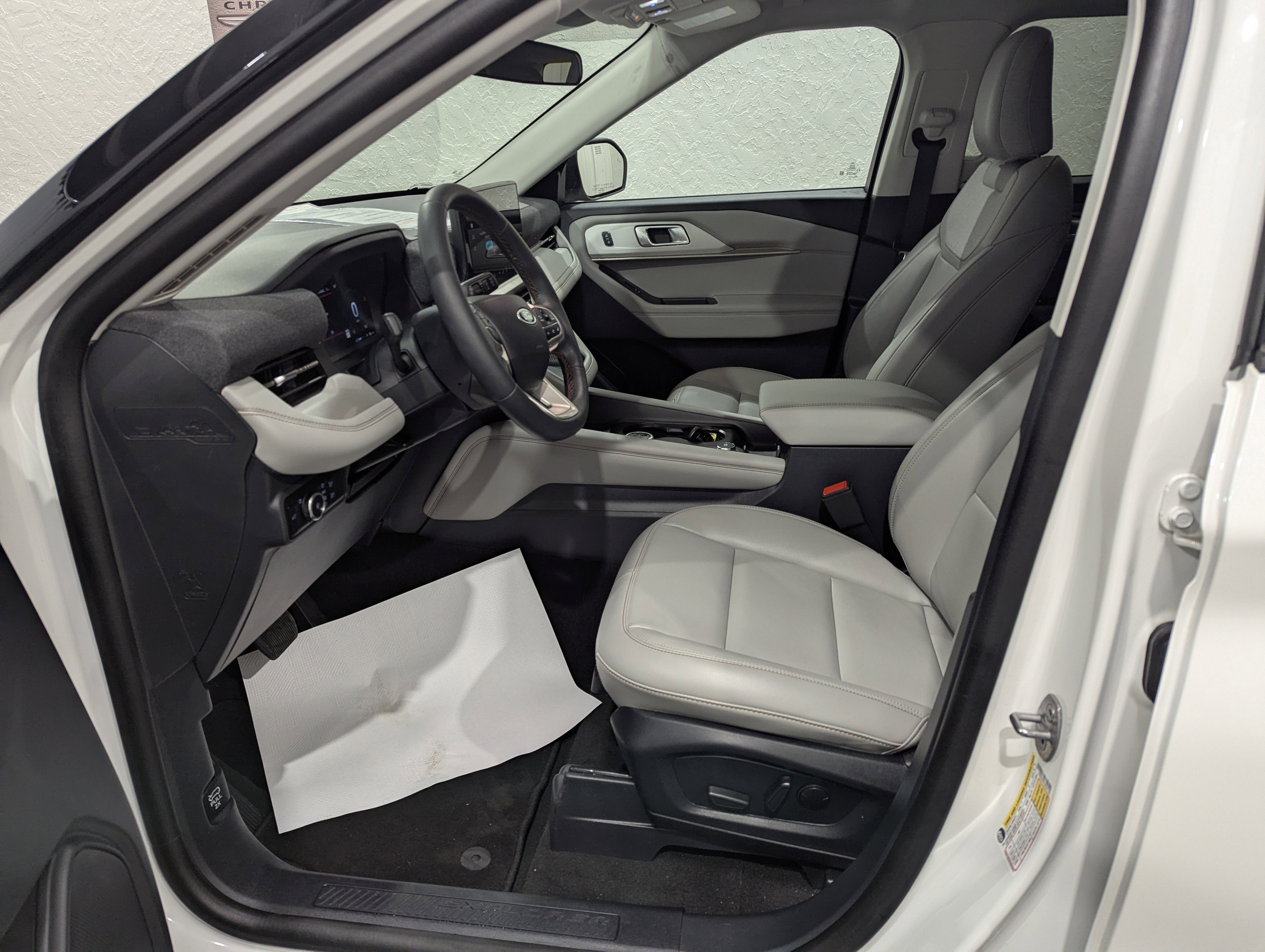 2025 Ford Explorer Active 4x4