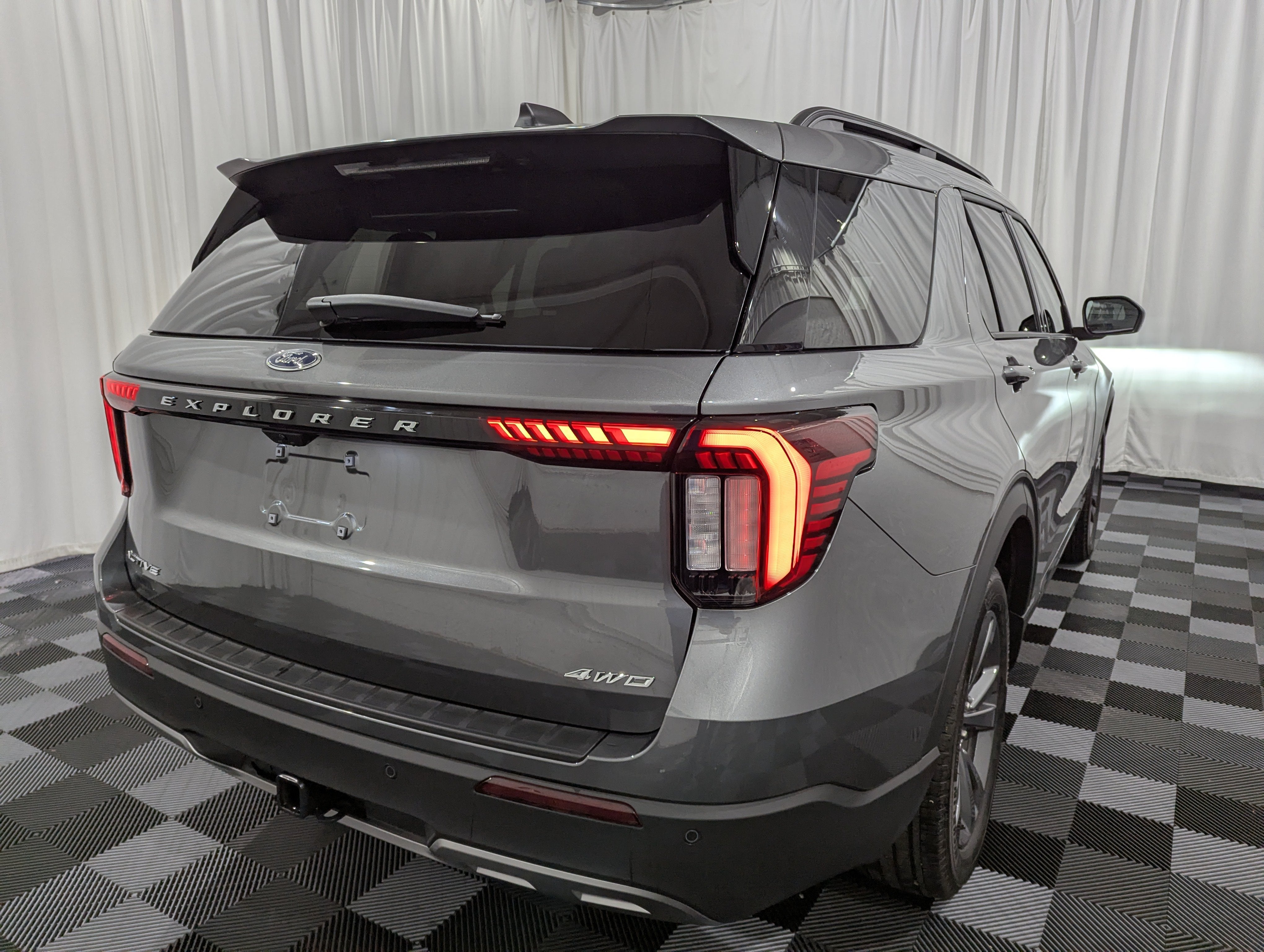 2026 Ford Explorer Active 4x4