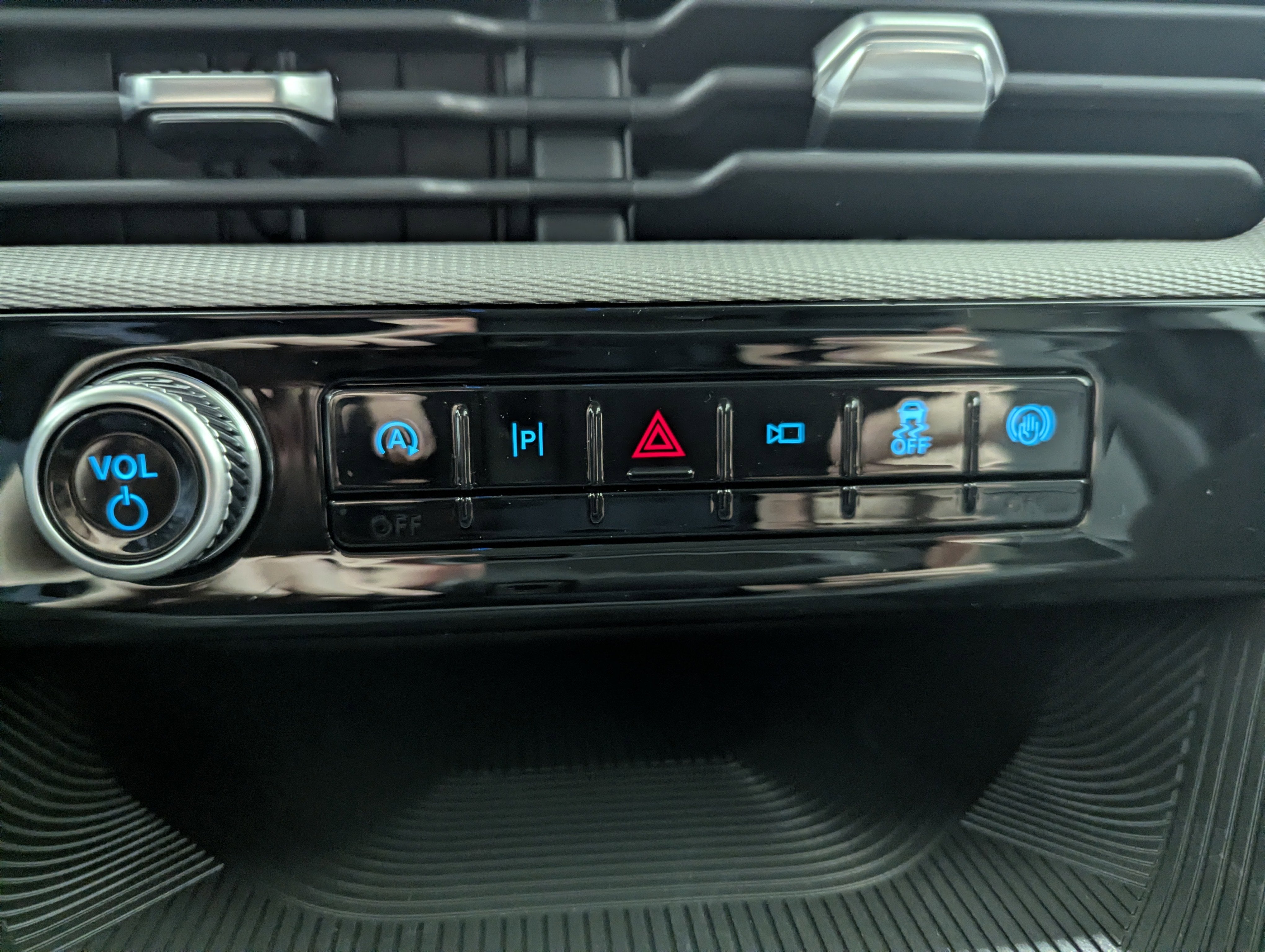 2026 Ford Explorer Active 4x4