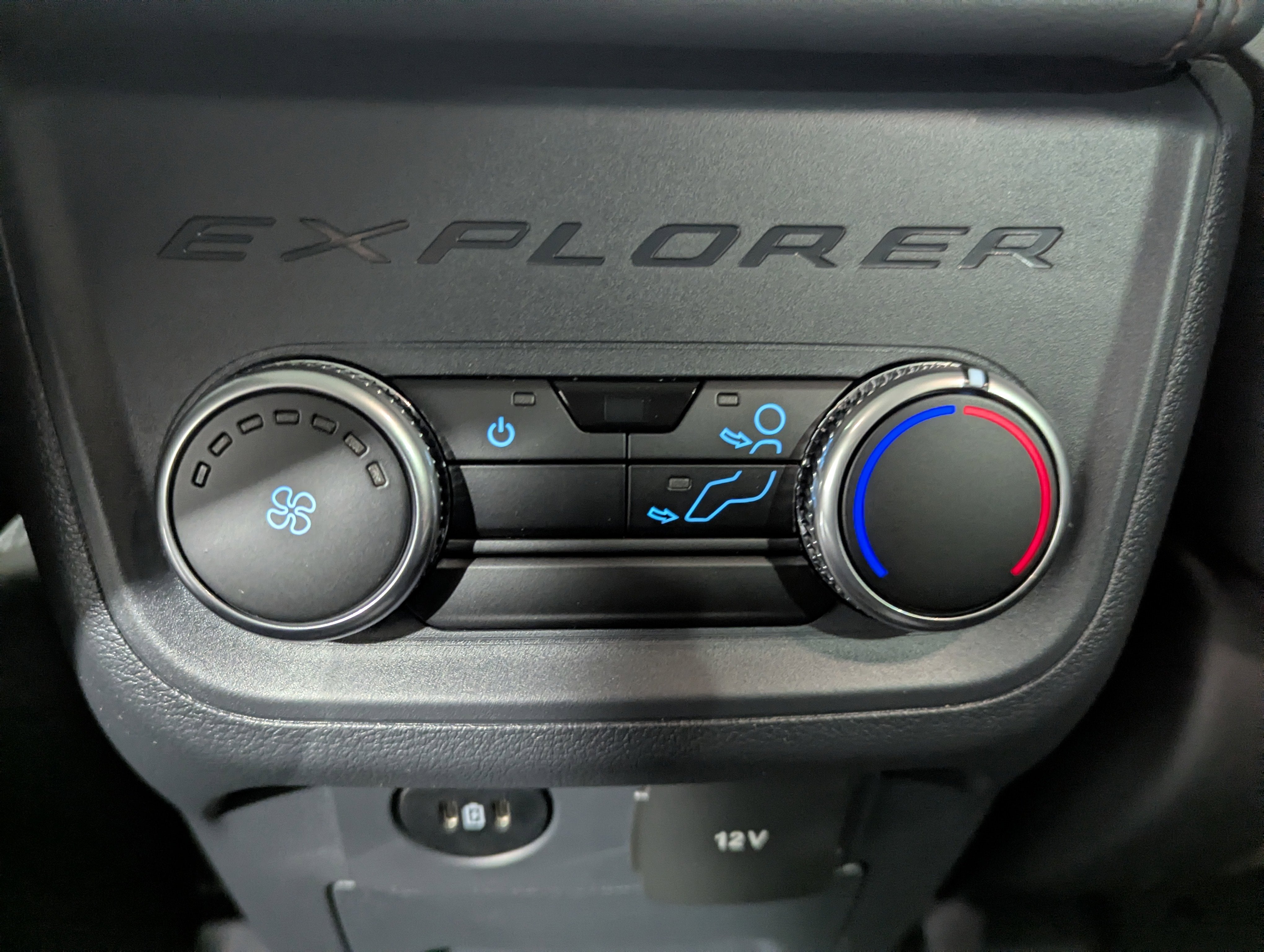 2026 Ford Explorer Active 4x4