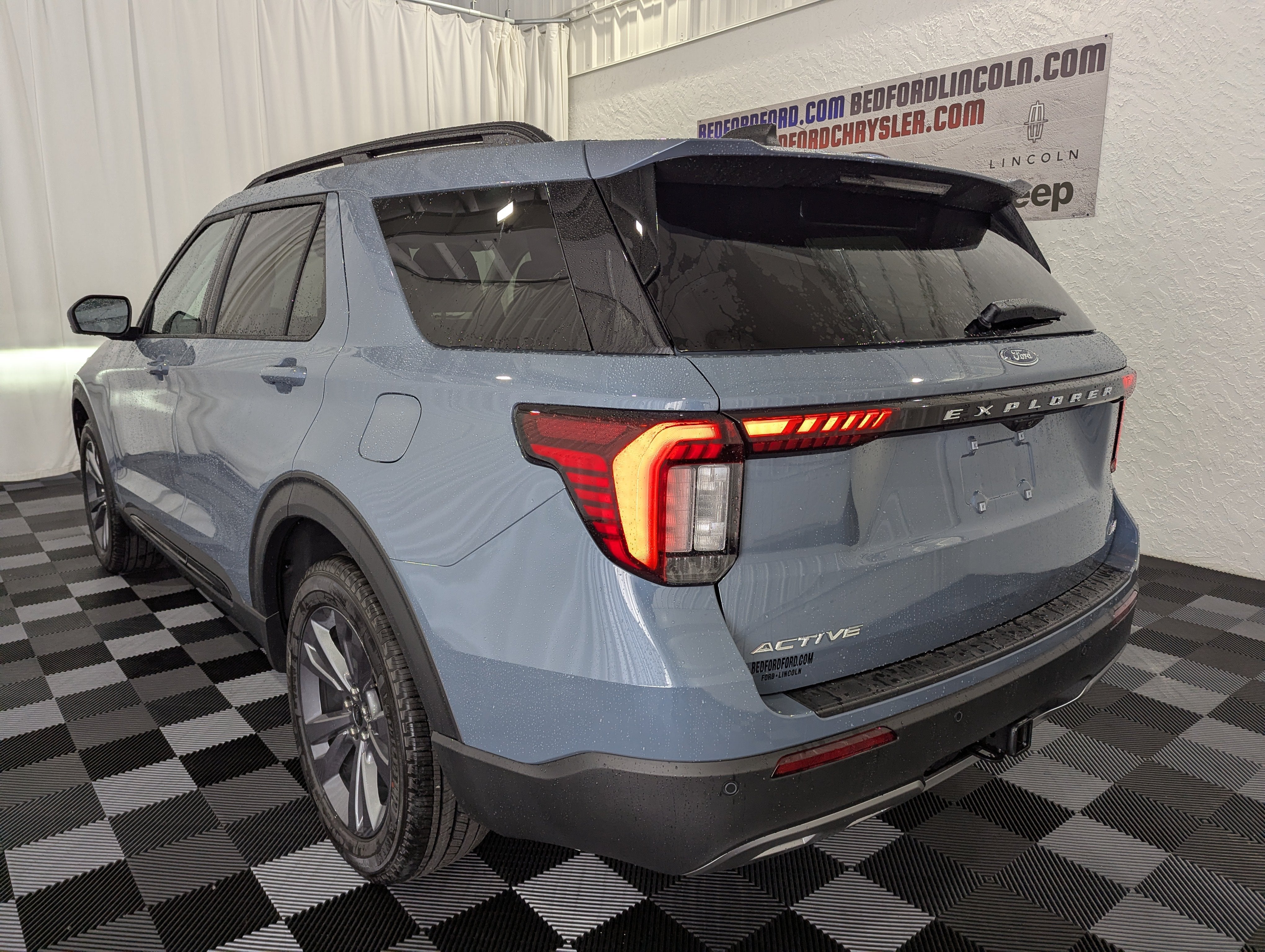2026 Ford Explorer Active w/200A Pkg