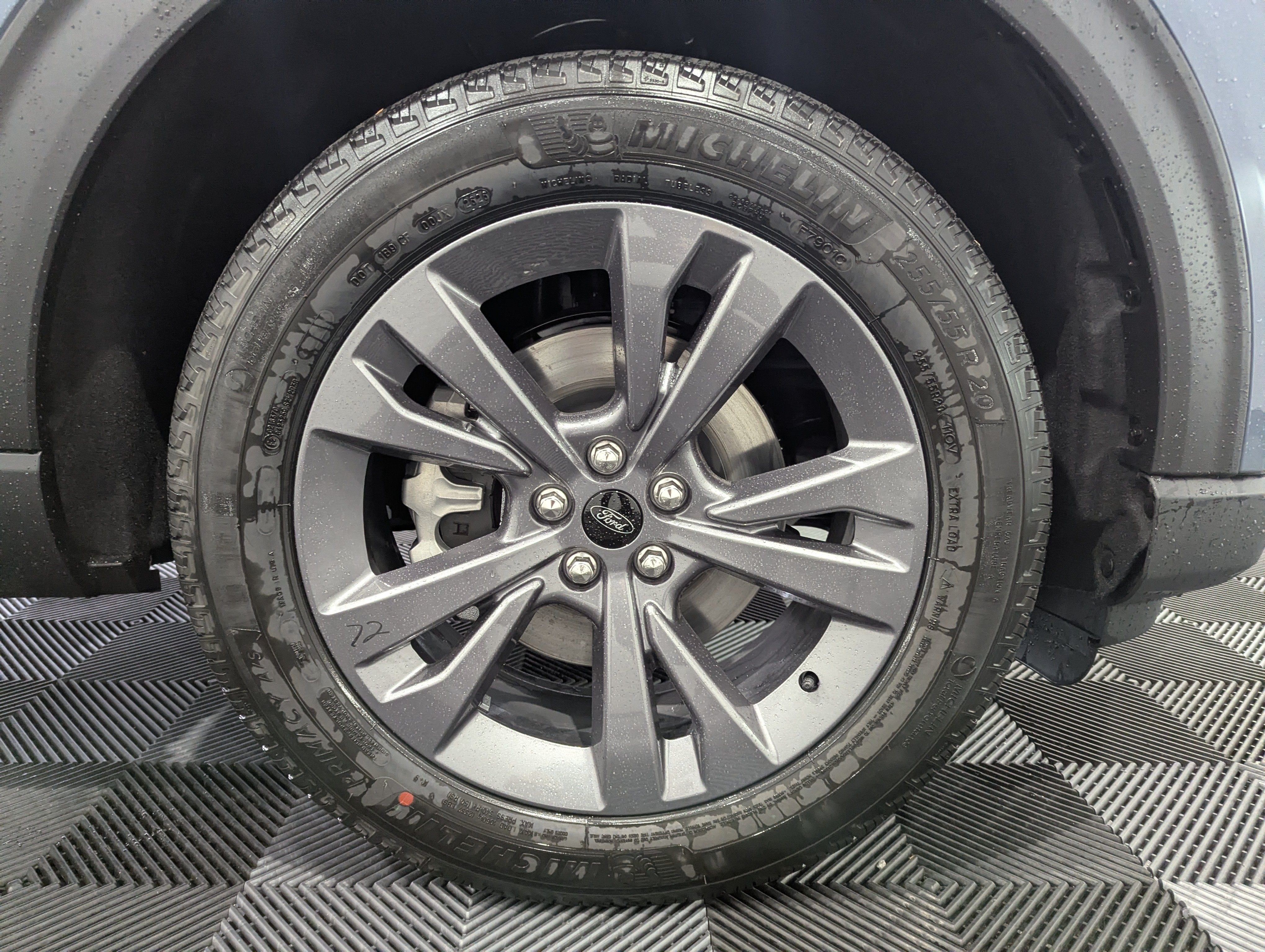 2026 Ford Explorer Active w/200A Pkg