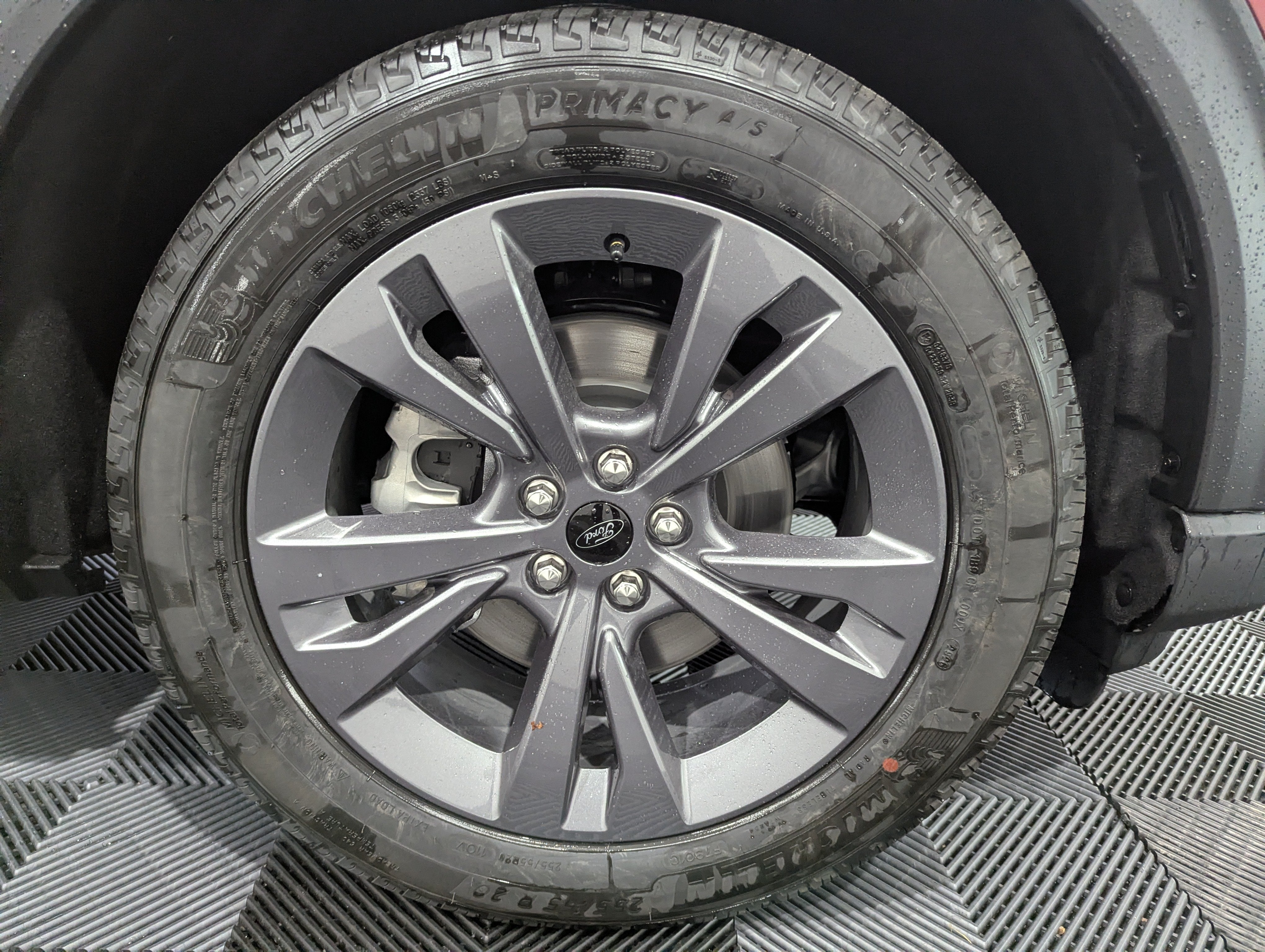 2027 Ford Explorer Active 4x4