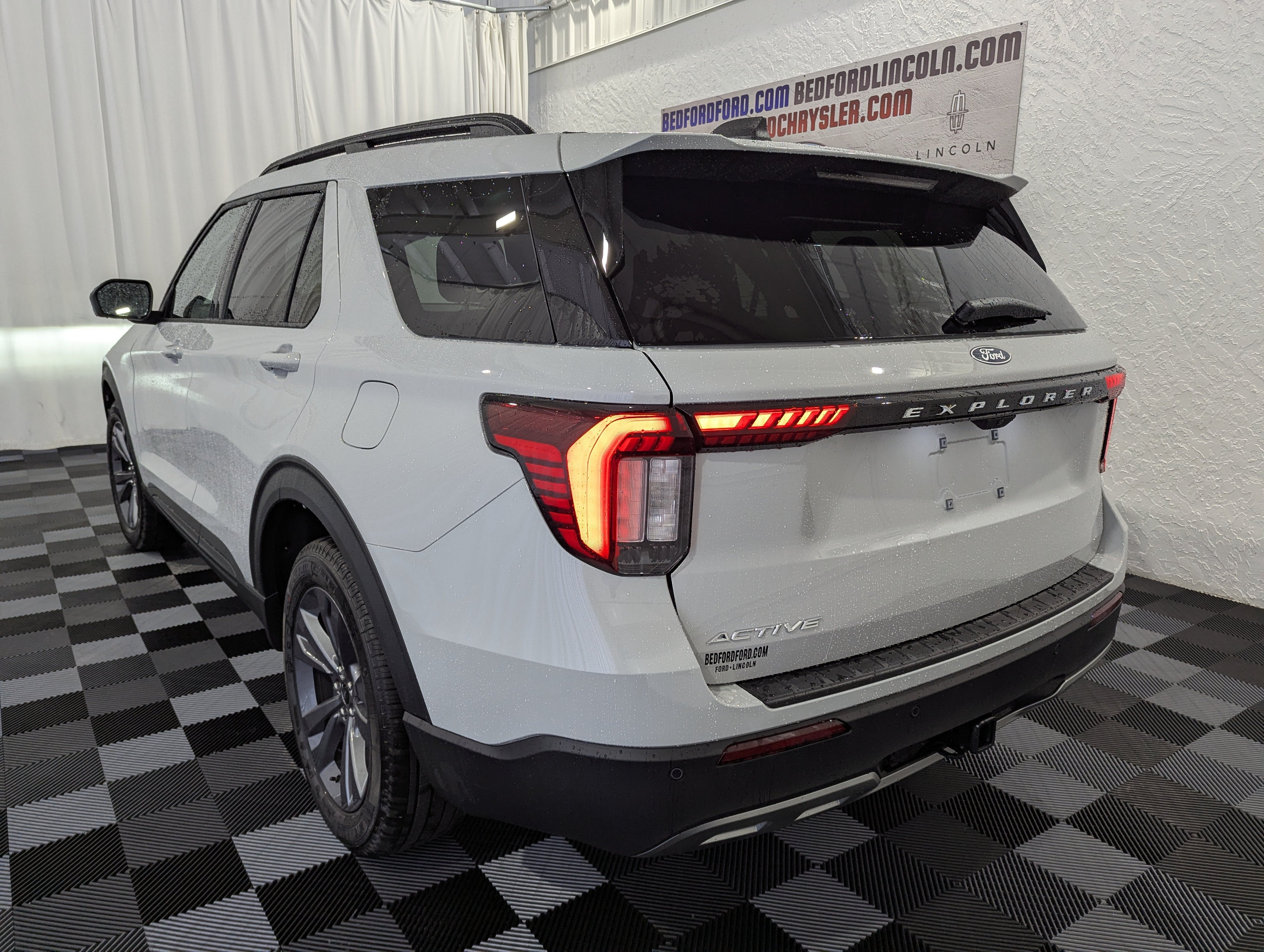 2027 Ford Explorer Active 4x4